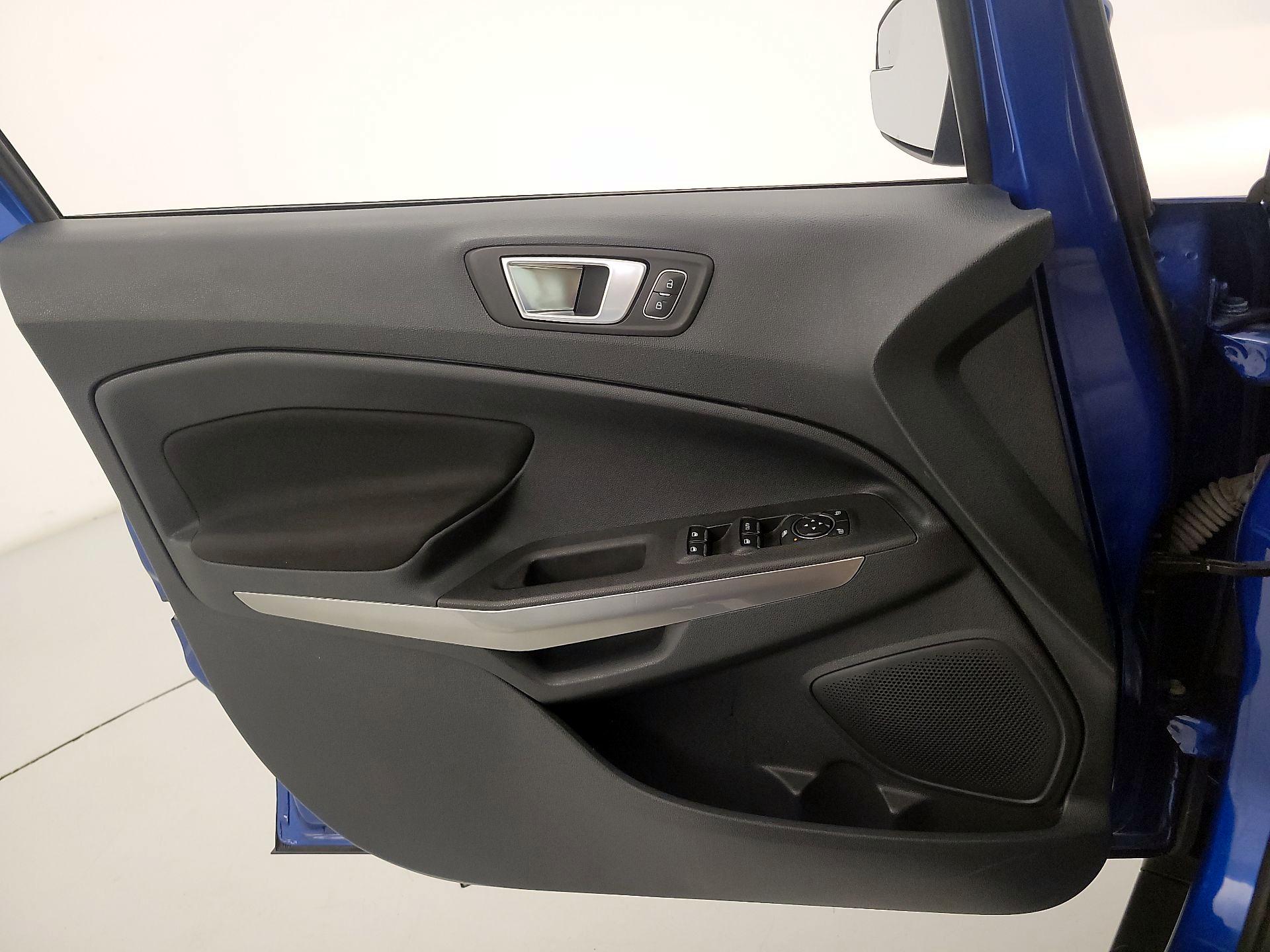 Thumbnail: 2018 Ford EcoSport - 12