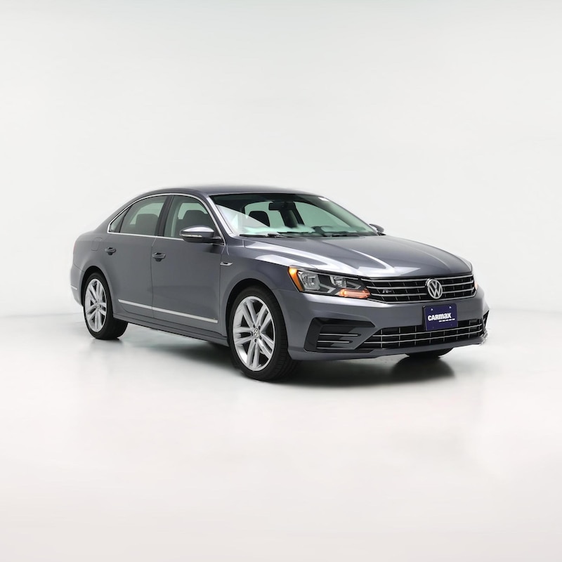 2017 Volkswagen Passat R-Line