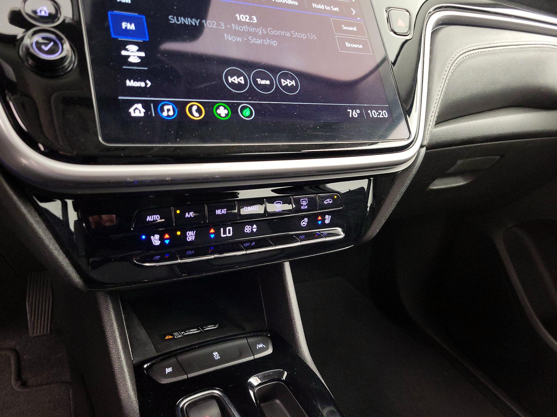 Thumbnail: 2023 Chevrolet Bolt EUV - 16