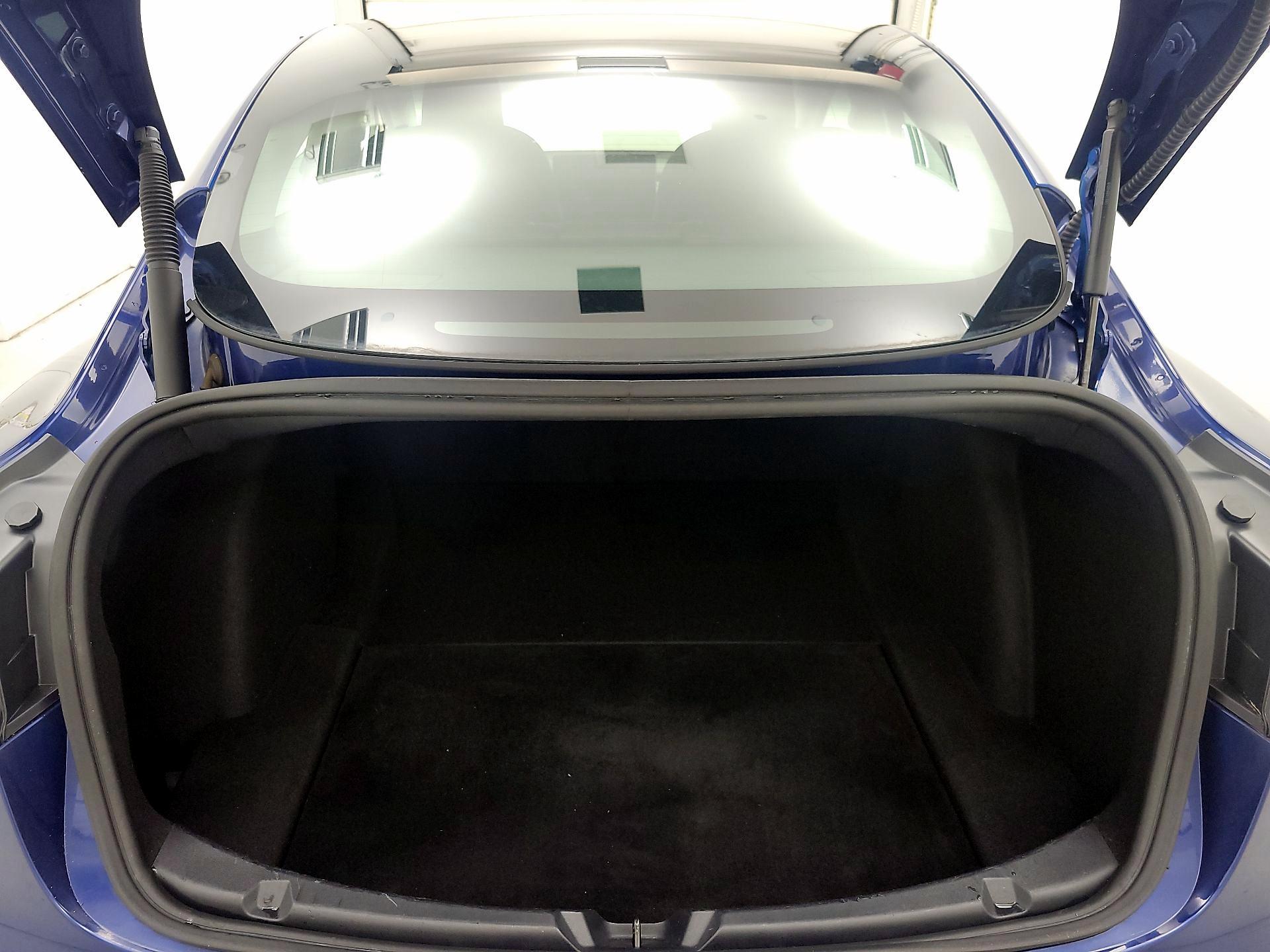 Thumbnail: 2022 Tesla Model 3 - 19
