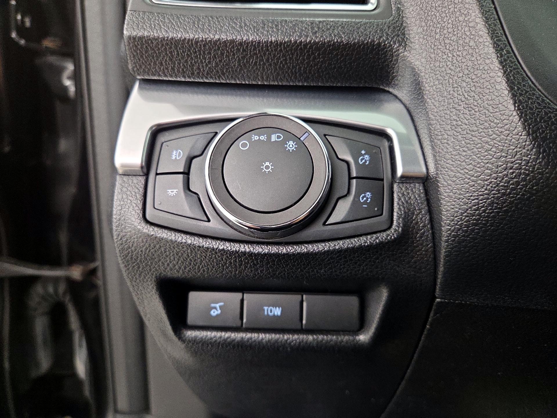 Thumbnail: 2019 Ford Explorer - 13