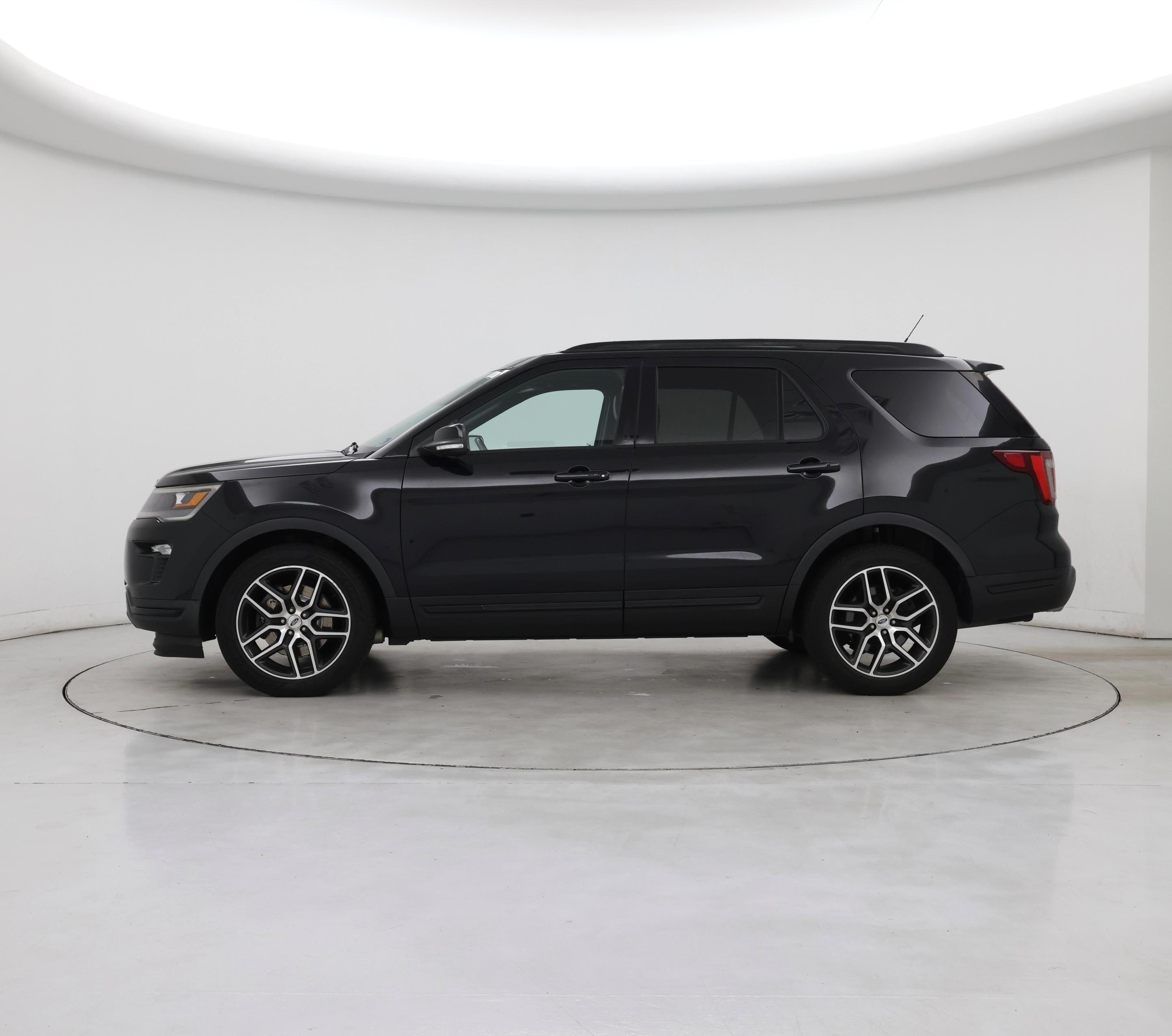 Thumbnail: 2019 Ford Explorer - 3