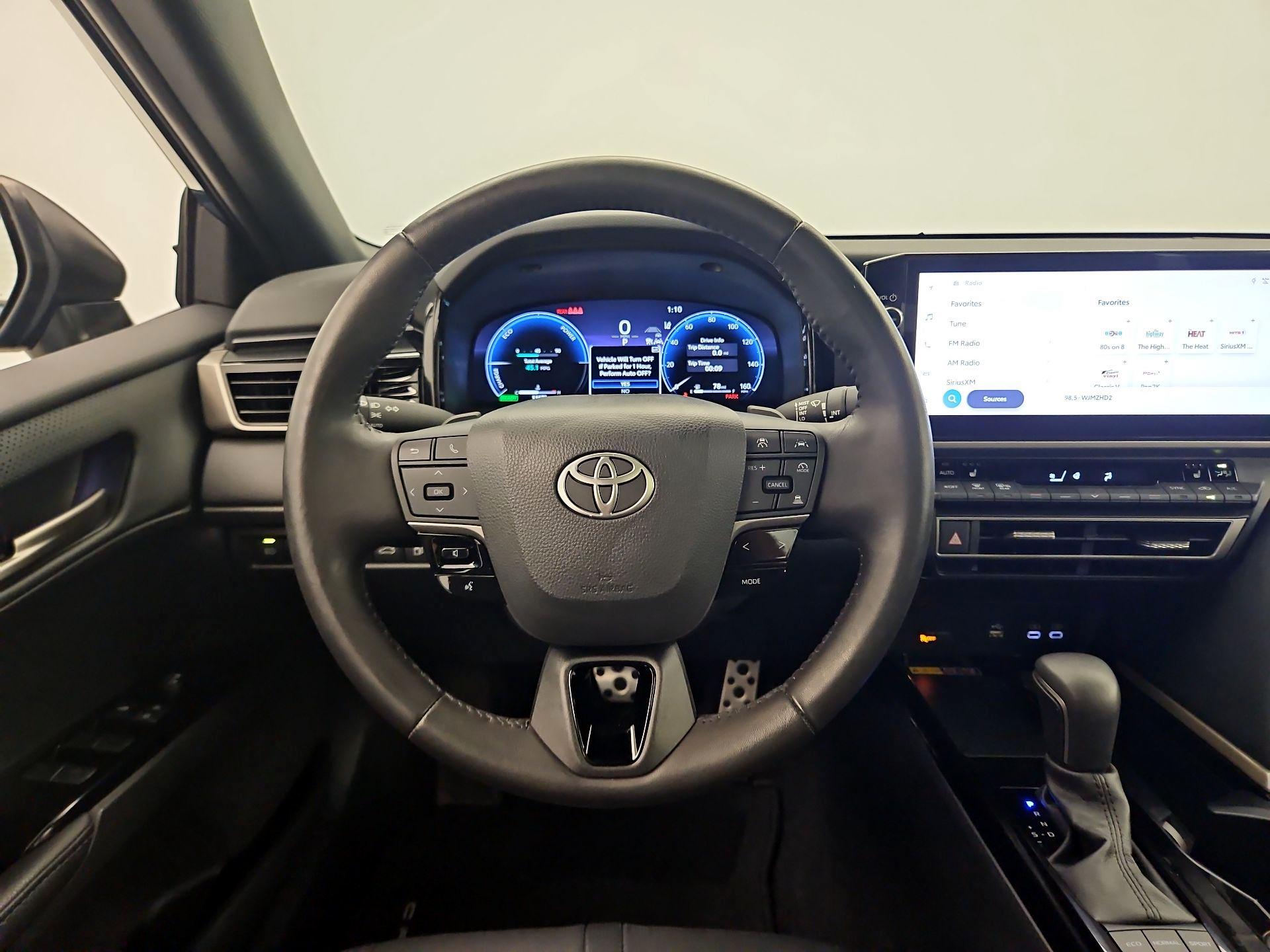 Thumbnail: 2025 Toyota Camry - 10