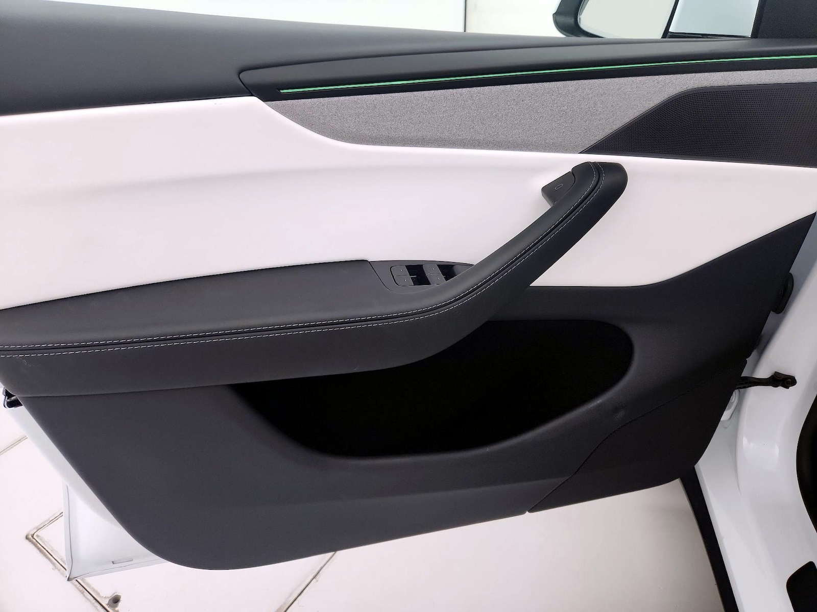 2026 Tesla Model Y Long Range - Photo 13