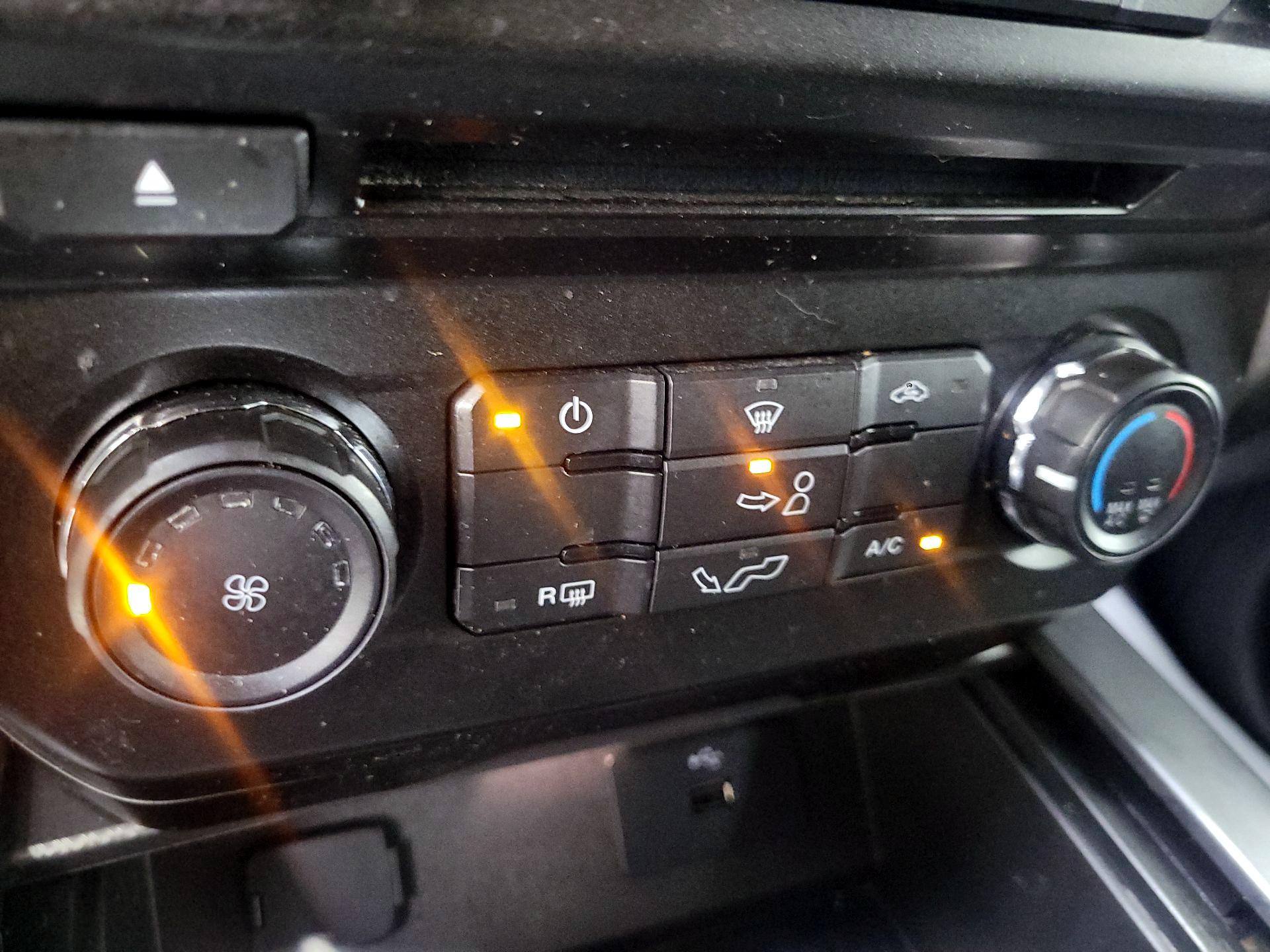 Thumbnail: 2016 Ford F-150 - 16