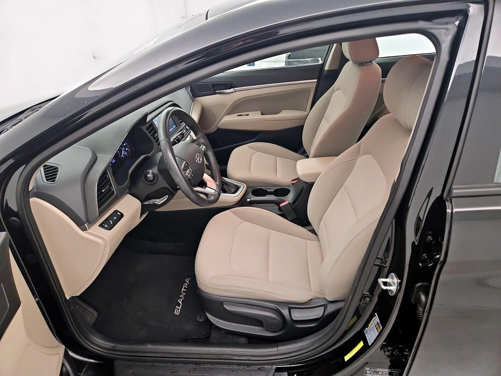 2019 Hyundai Elantra Value Edition - Photo 12