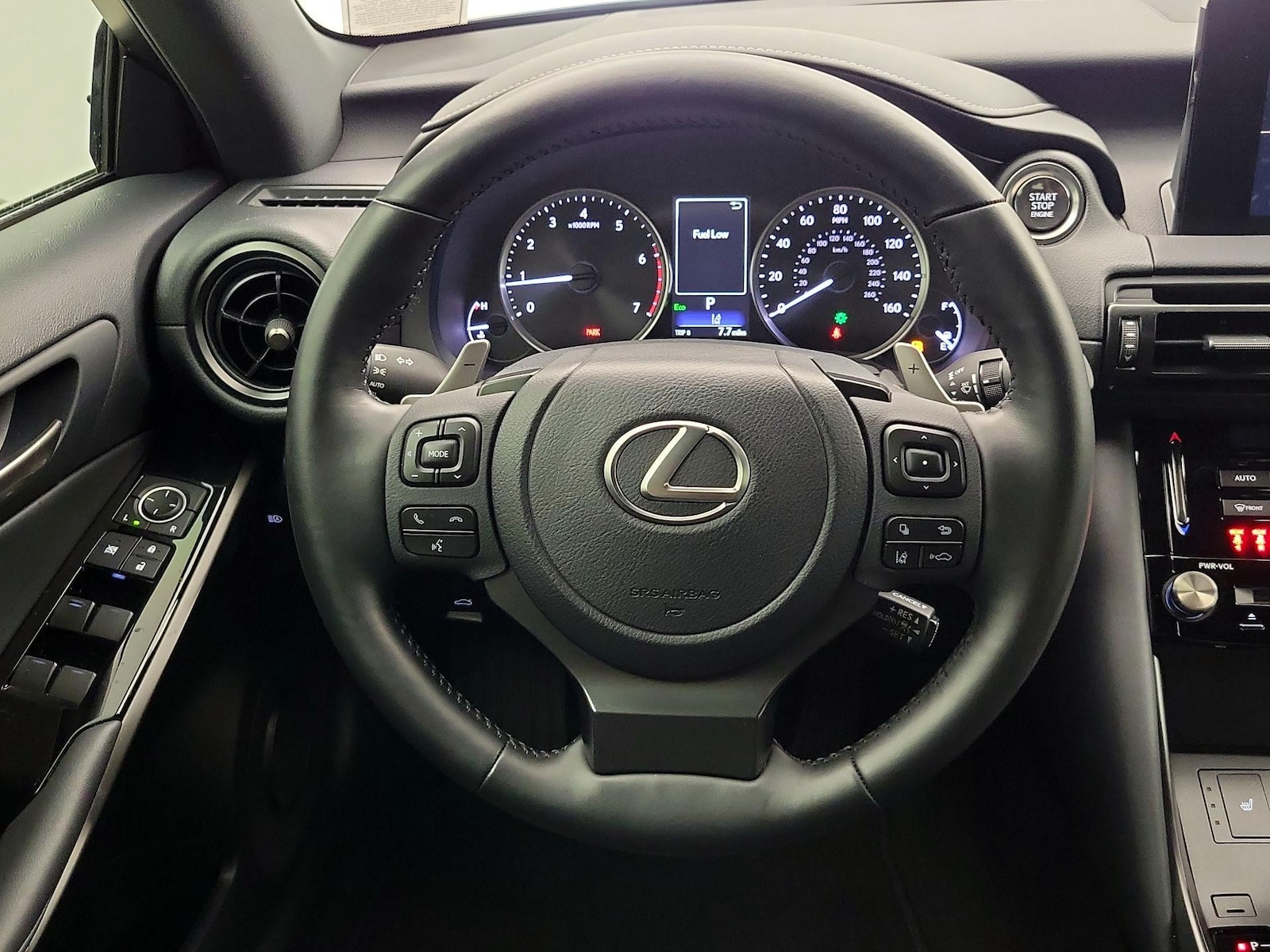 2025 Lexus IS 300 F SPORT DESIGN - Photo 11