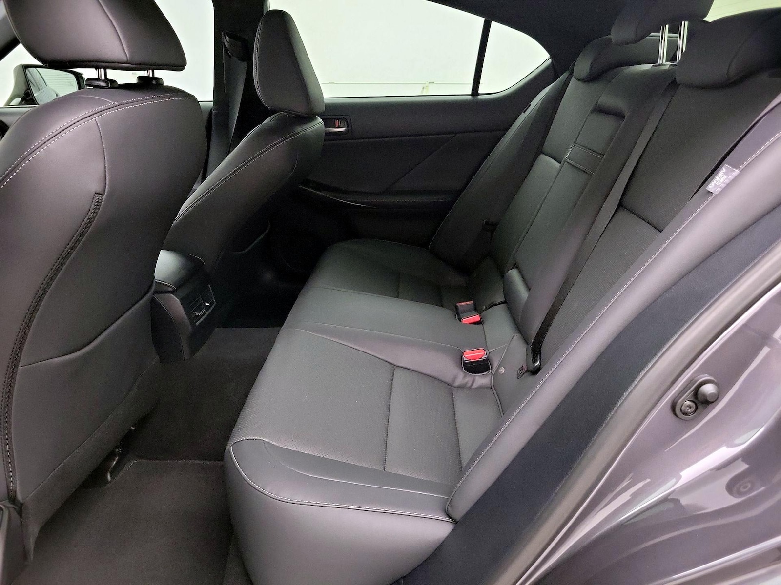 2025 Lexus IS 300 F SPORT DESIGN - Photo 20