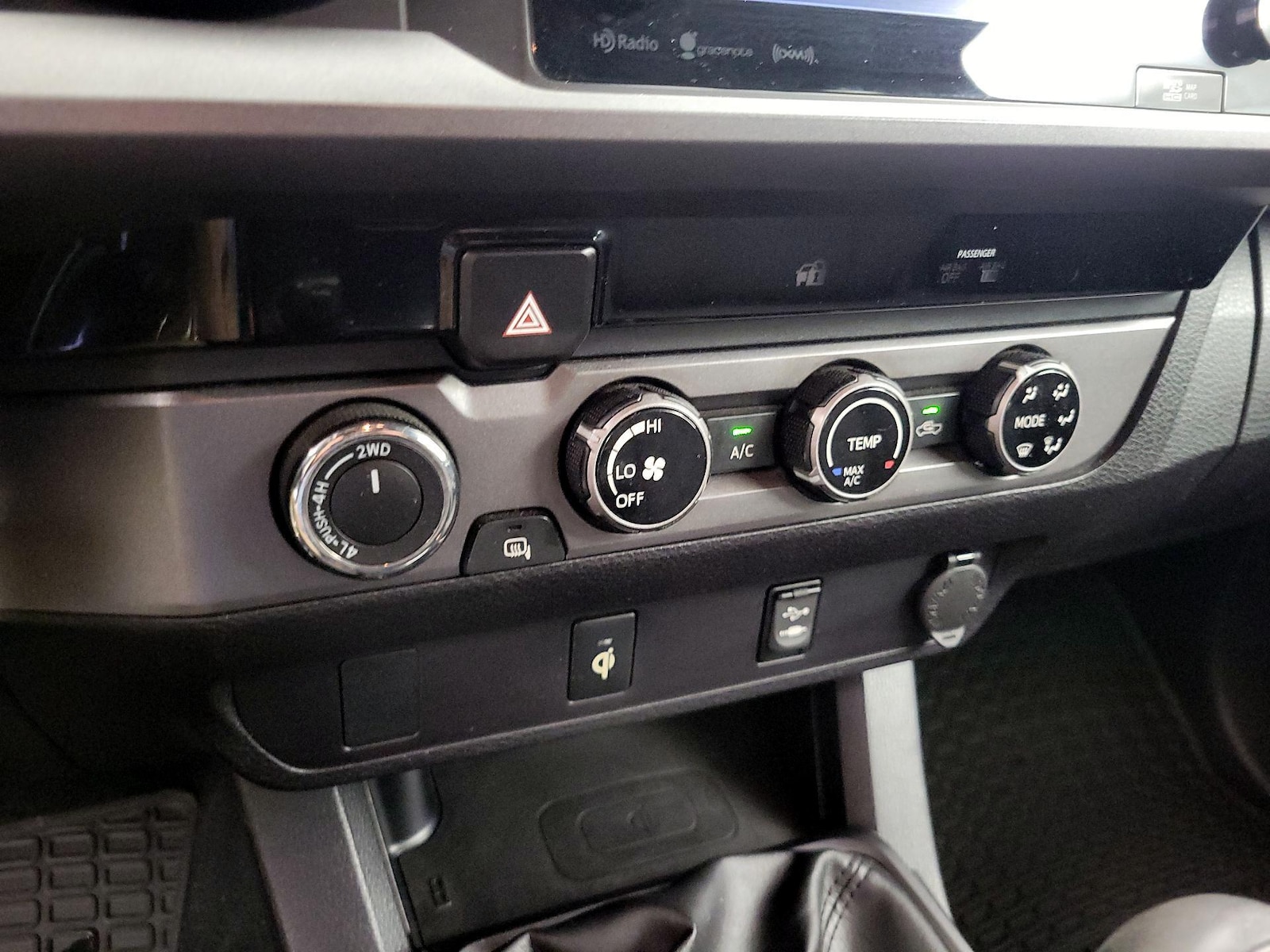 2017 Toyota Tacoma TRD Sport - Photo 18