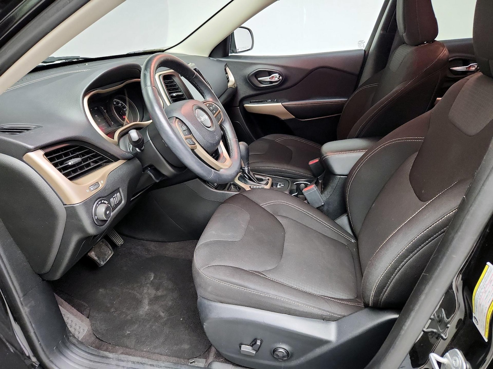 2017 Jeep Cherokee Latitude - Photo 10