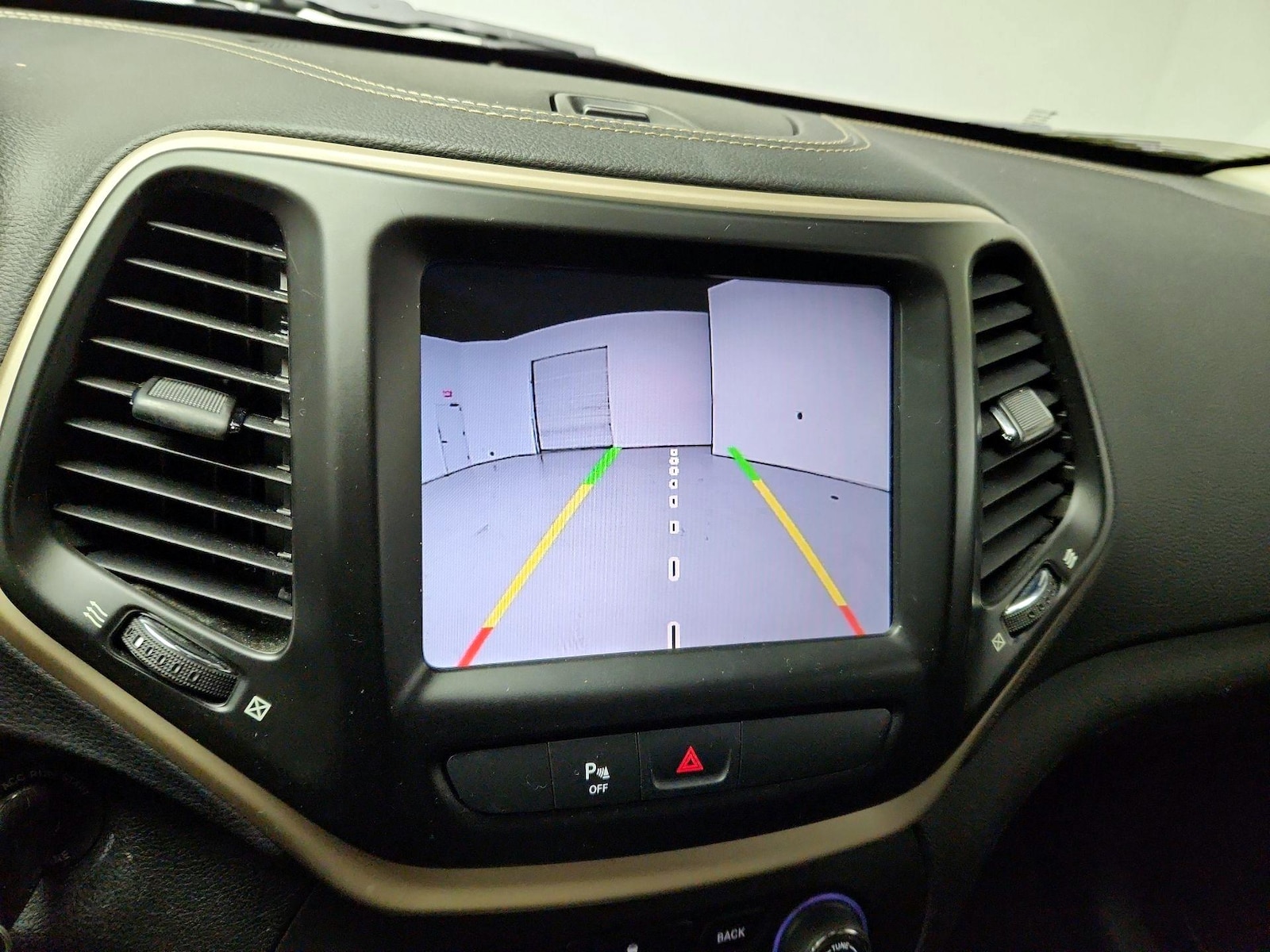 2017 Jeep Cherokee Latitude - Photo 13