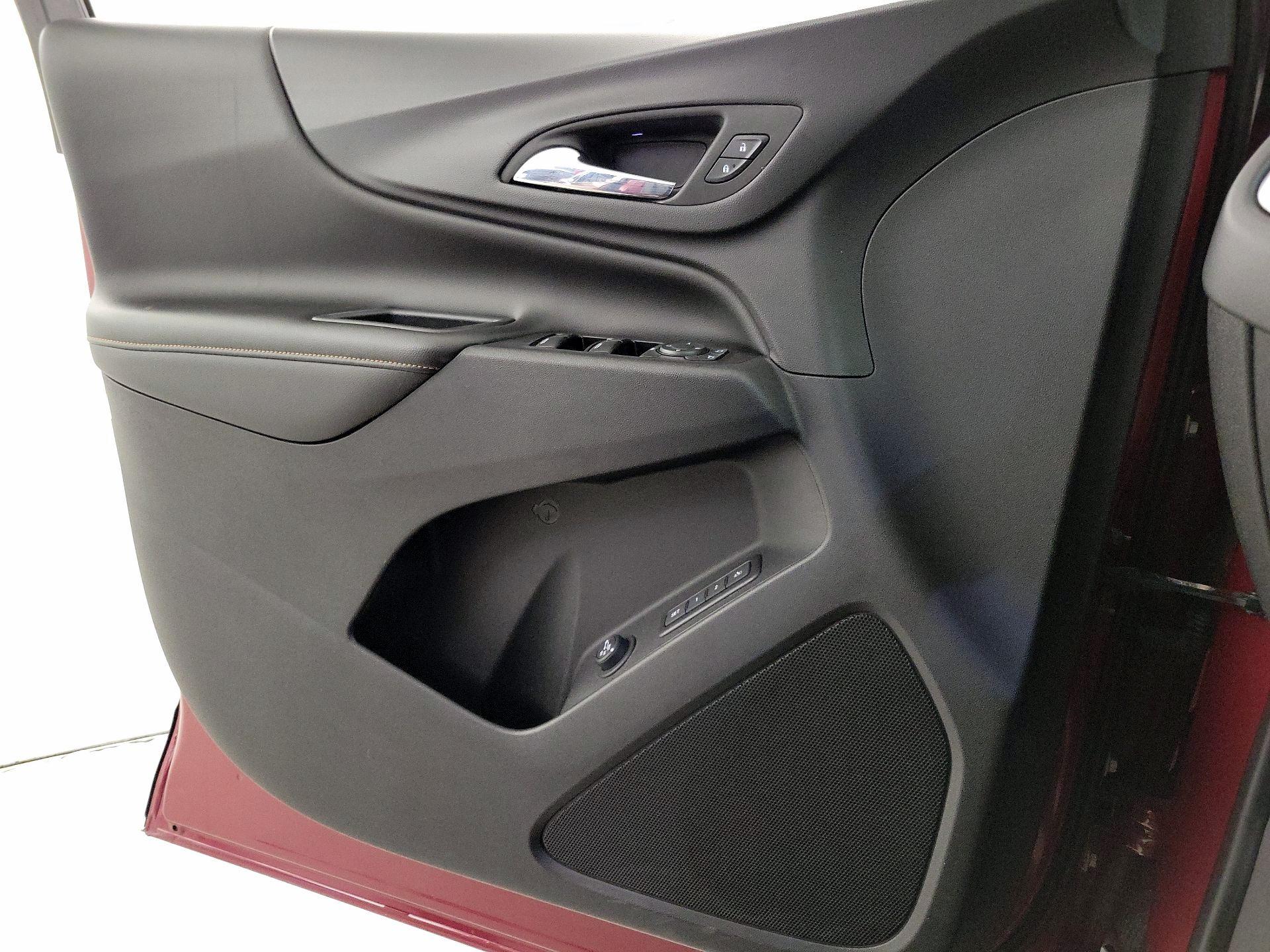 Thumbnail: 2019 Chevrolet Equinox - 12