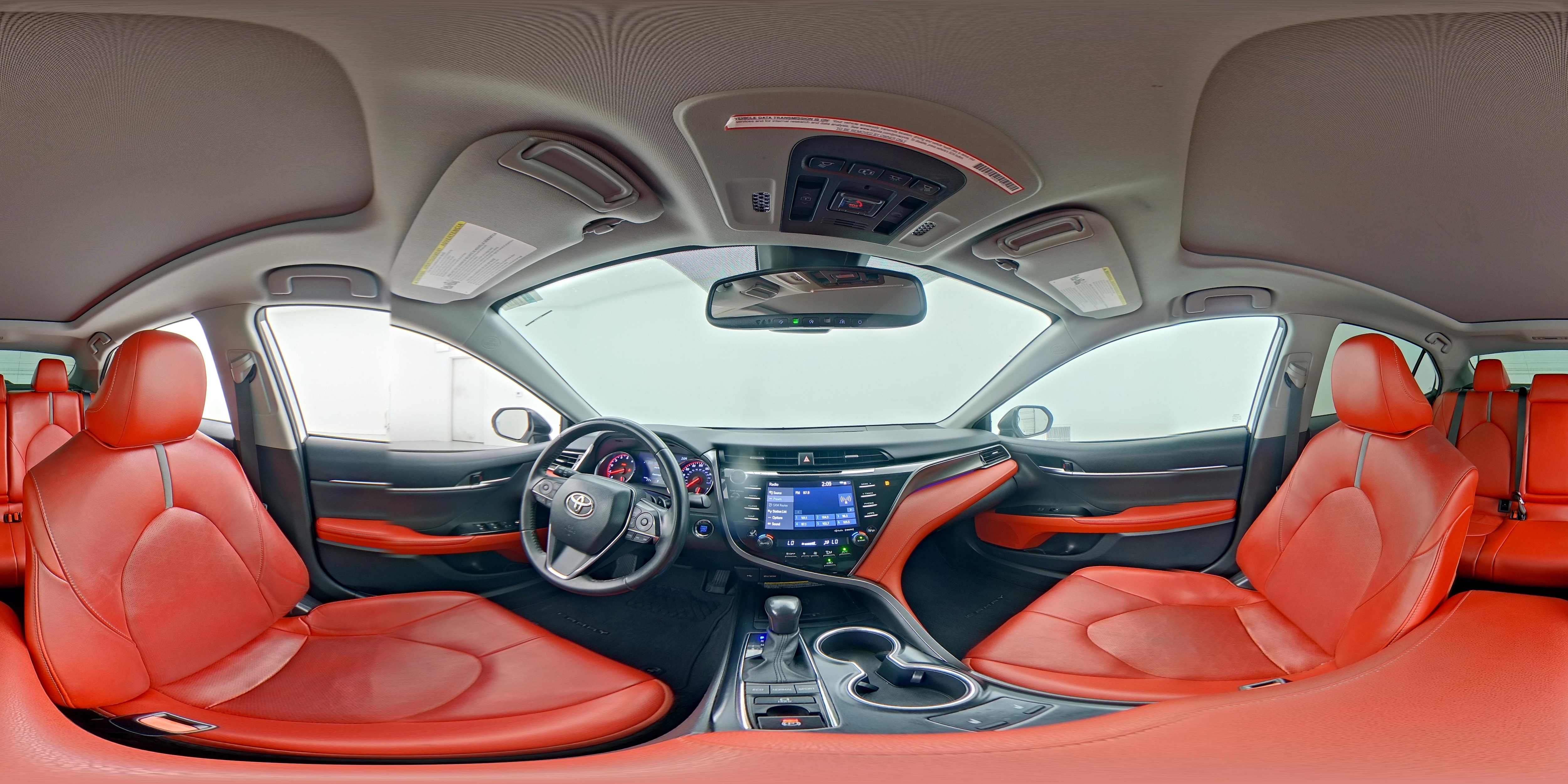 2020 Toyota Camry XSE - Photo 25