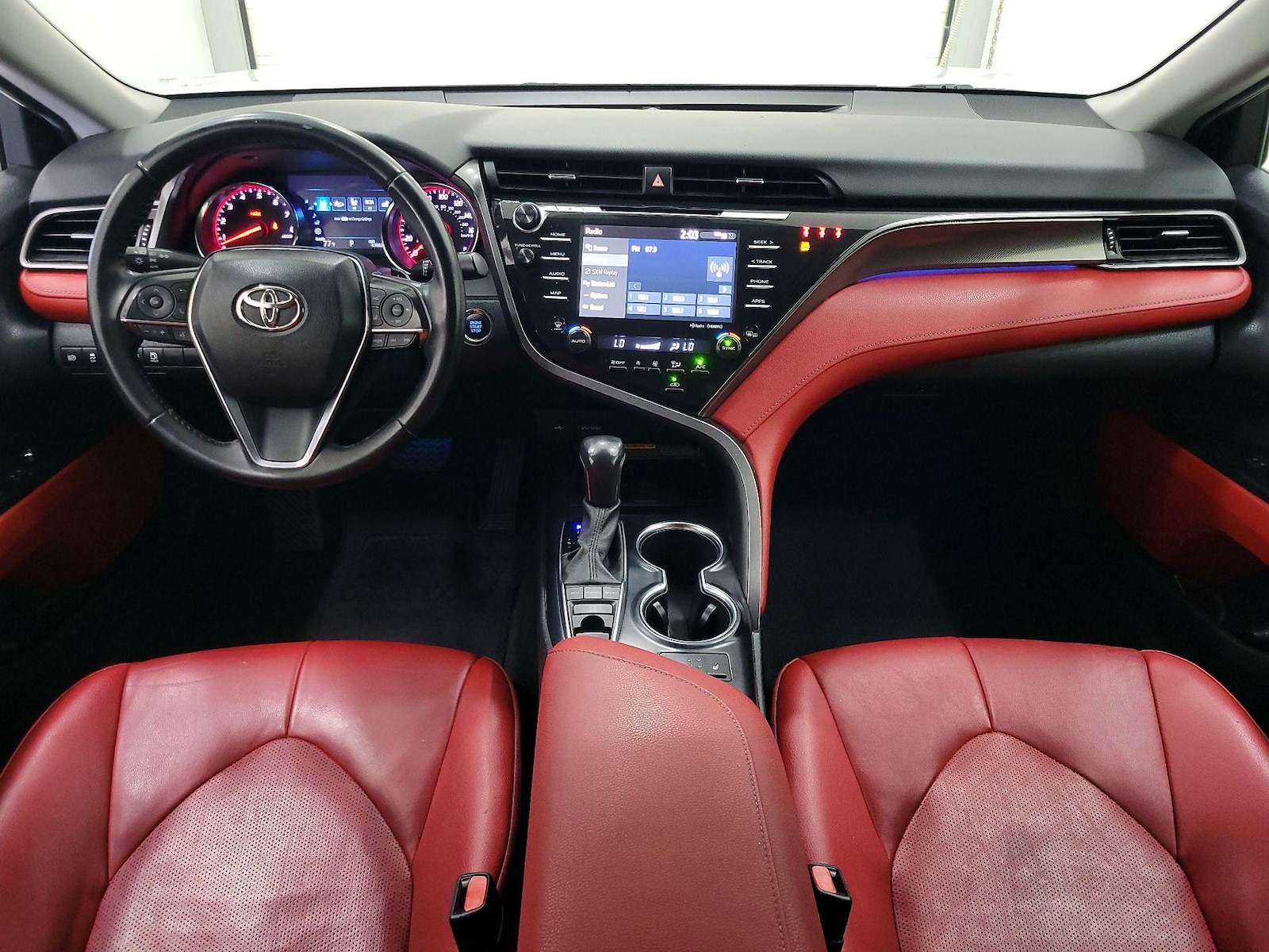 2020 Toyota Camry XSE - Photo 10