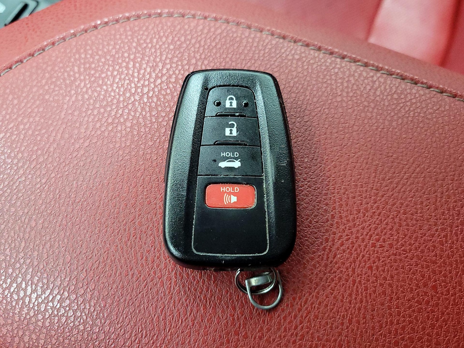 2020 Toyota Camry XSE - Photo 24