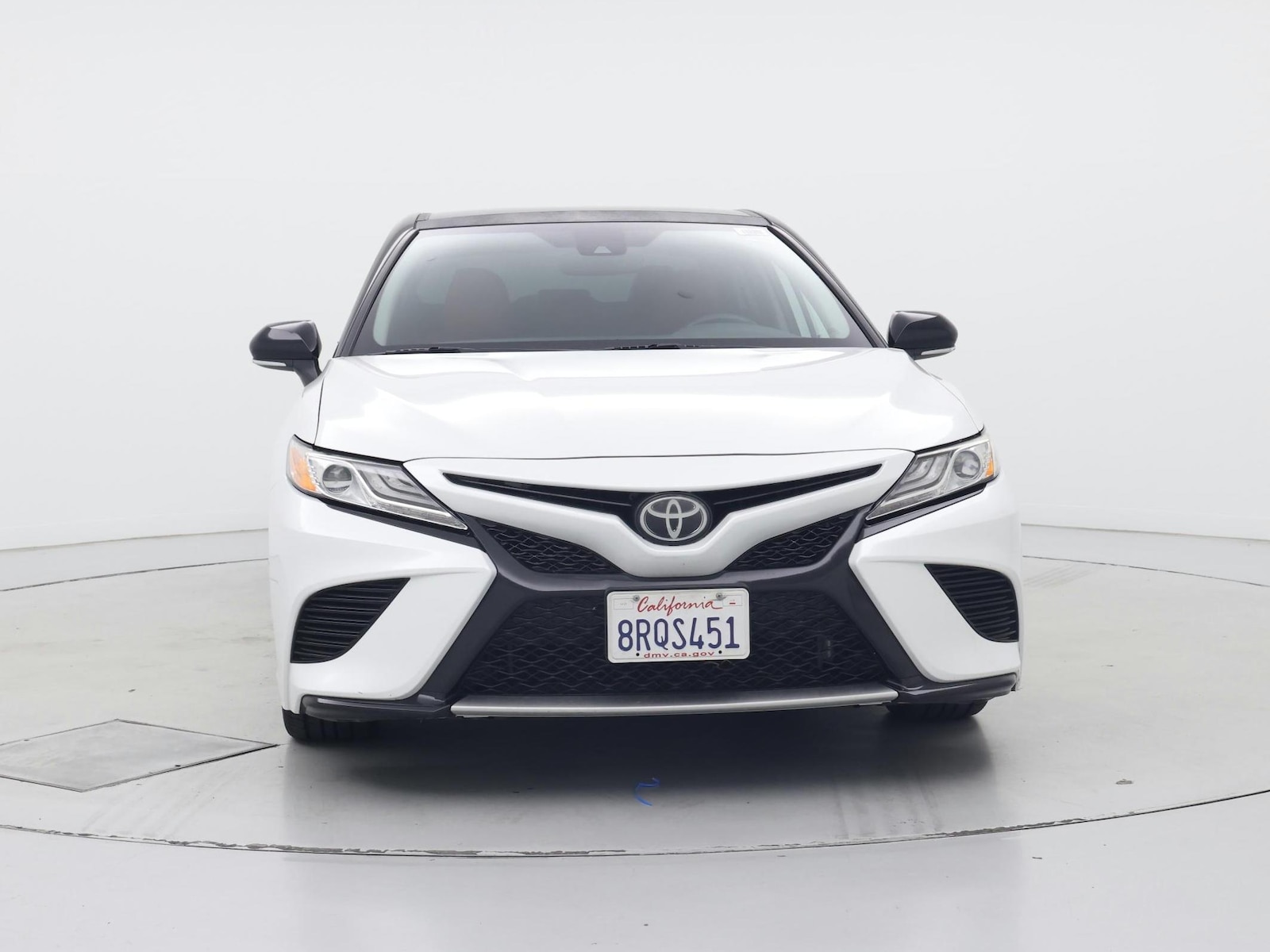 2020 Toyota Camry XSE - Photo 6