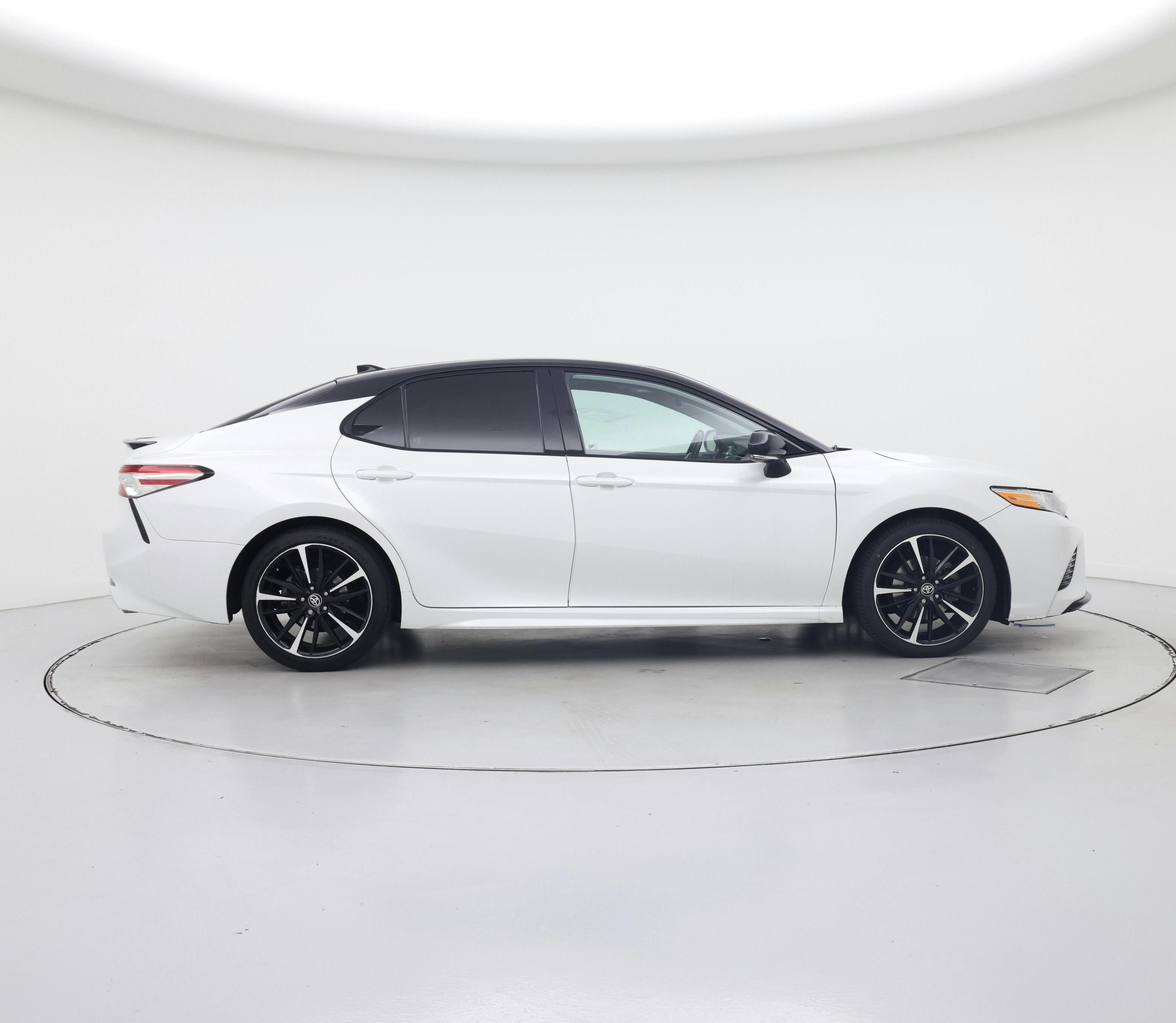 Thumbnail: 2020 Toyota Camry - 7