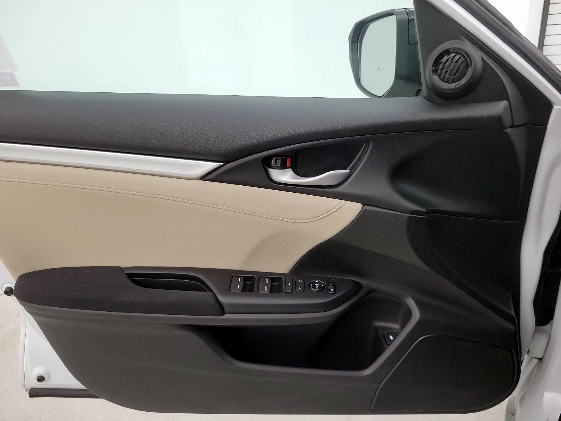 Thumbnail: 2019 Honda Civic - 12