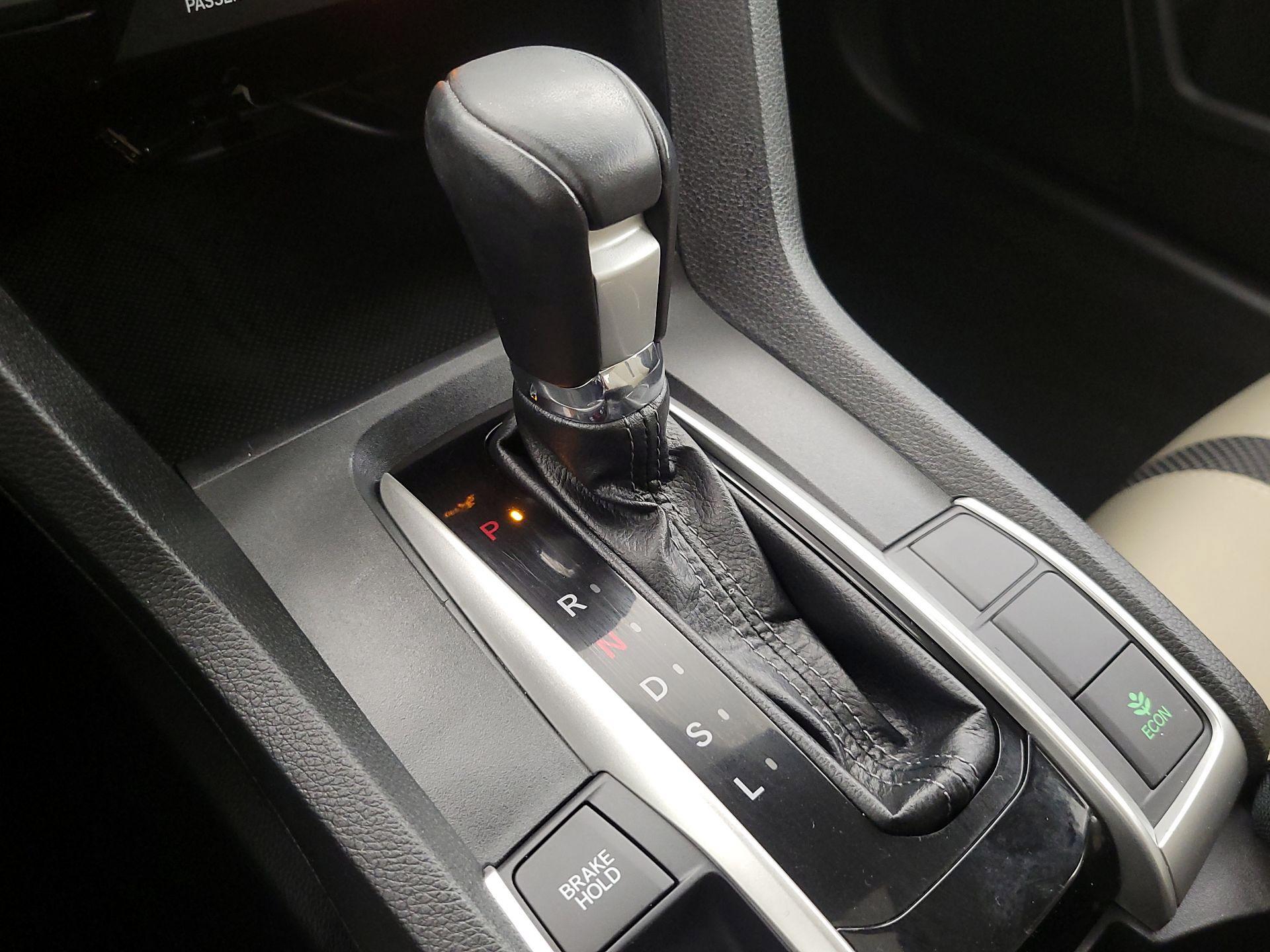Thumbnail: 2019 Honda Civic - 17