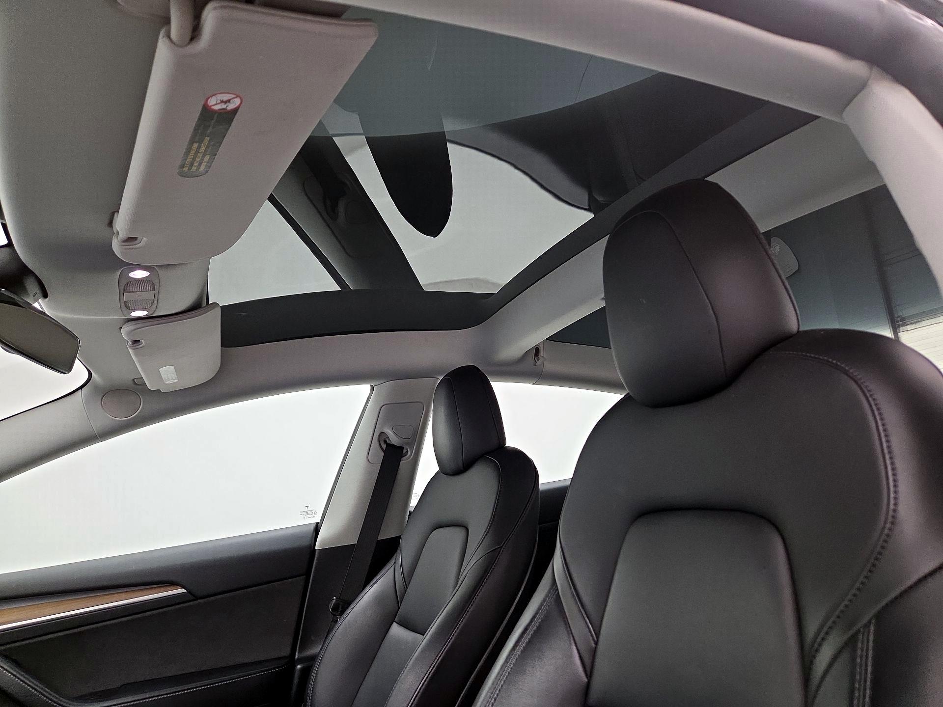 Thumbnail: 2022 Tesla Model 3 - 18