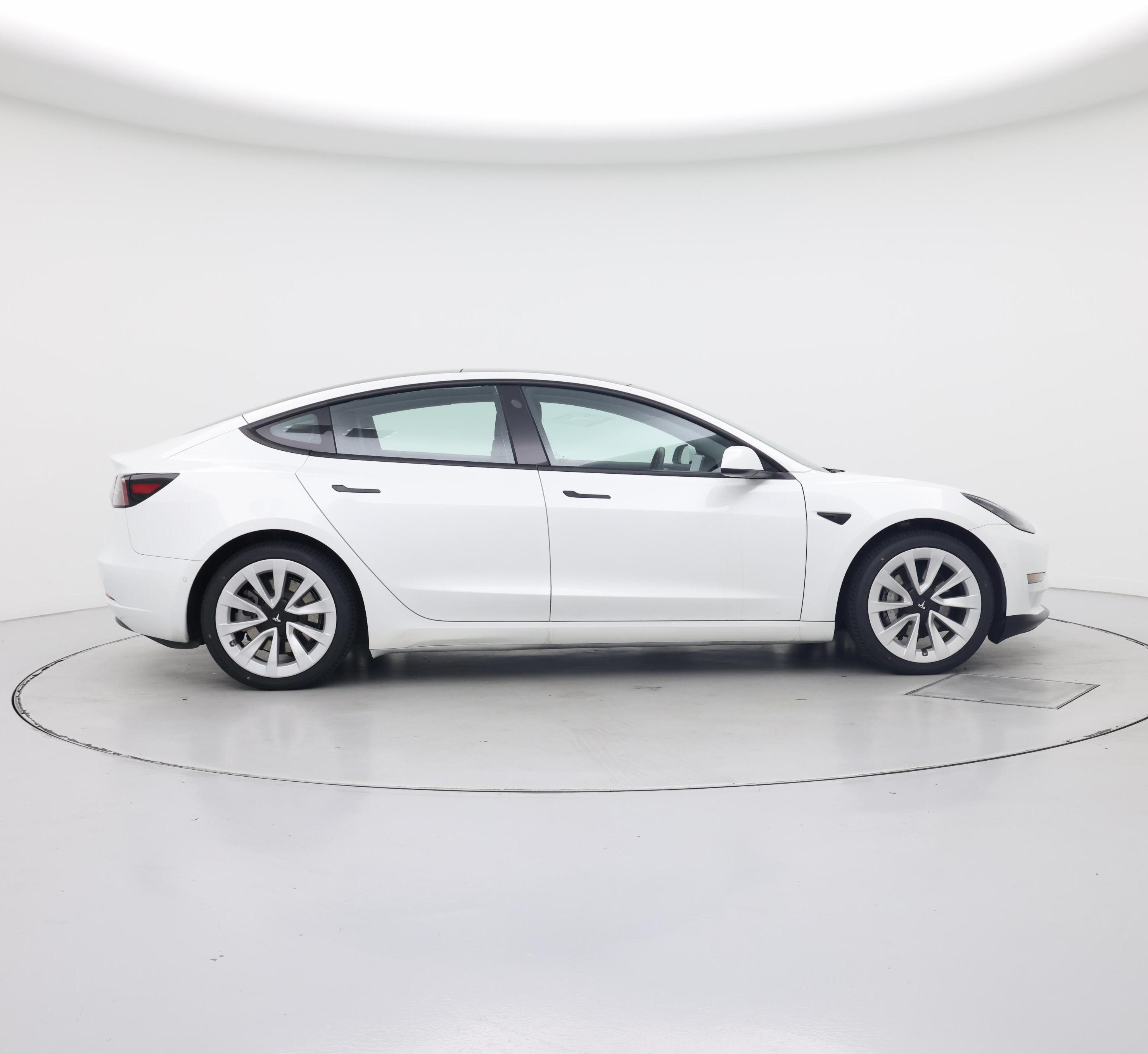 Thumbnail: 2022 Tesla Model 3 - 7