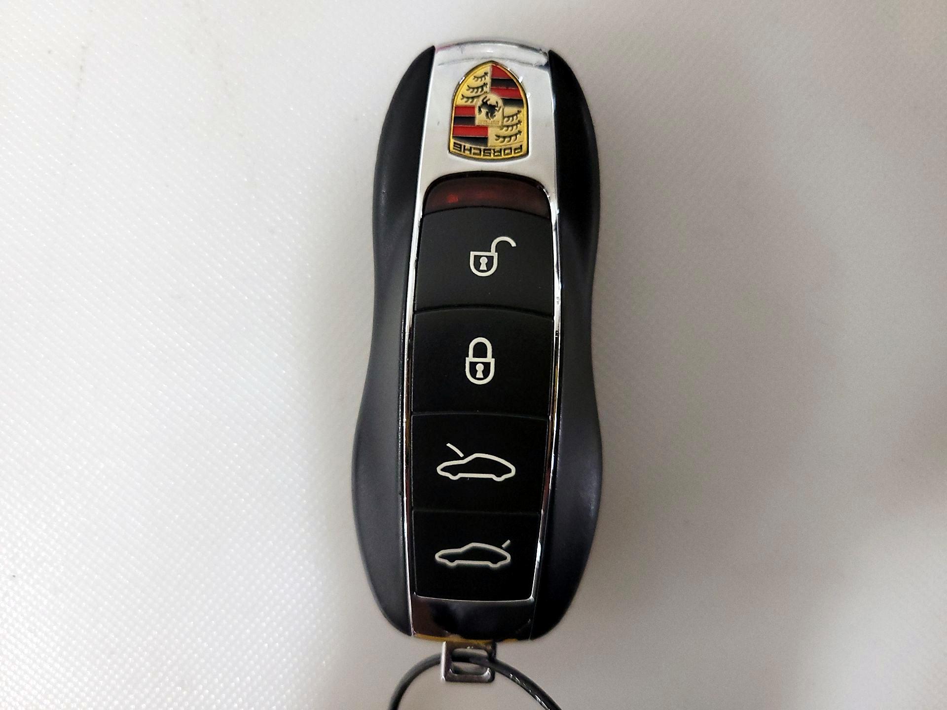 Thumbnail: 2018 Porsche 718 Boxster - 19