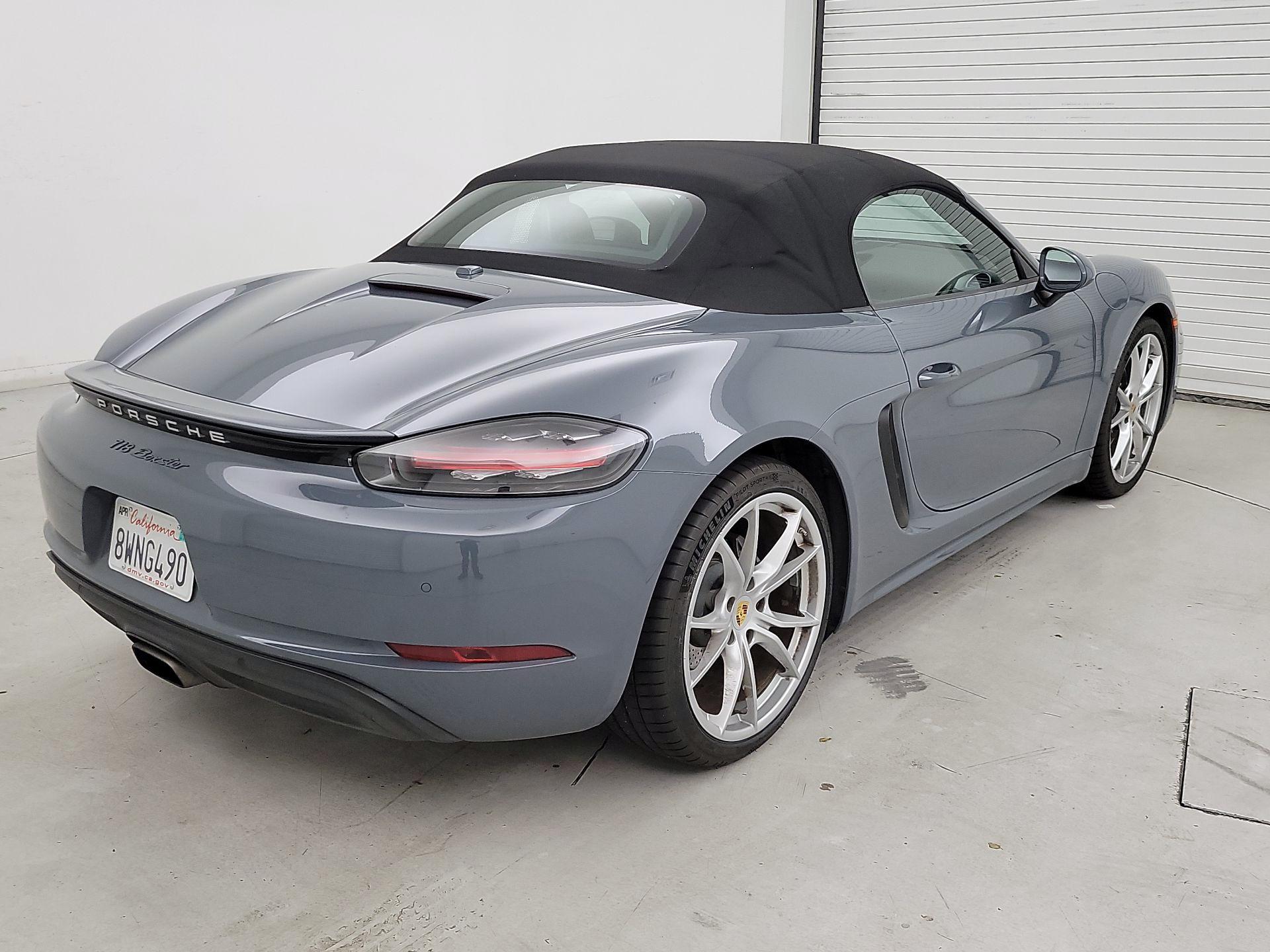 Thumbnail: 2018 Porsche 718 Boxster - 5