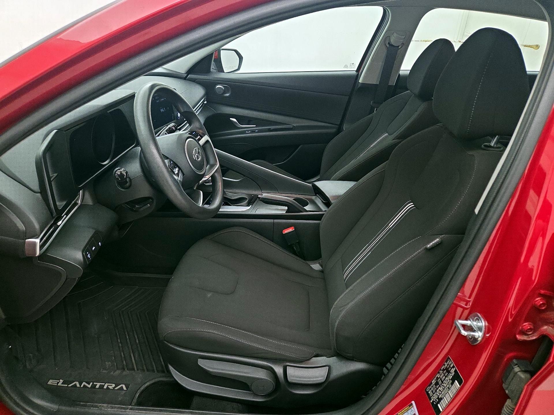 Thumbnail: 2023 Hyundai Elantra - 11