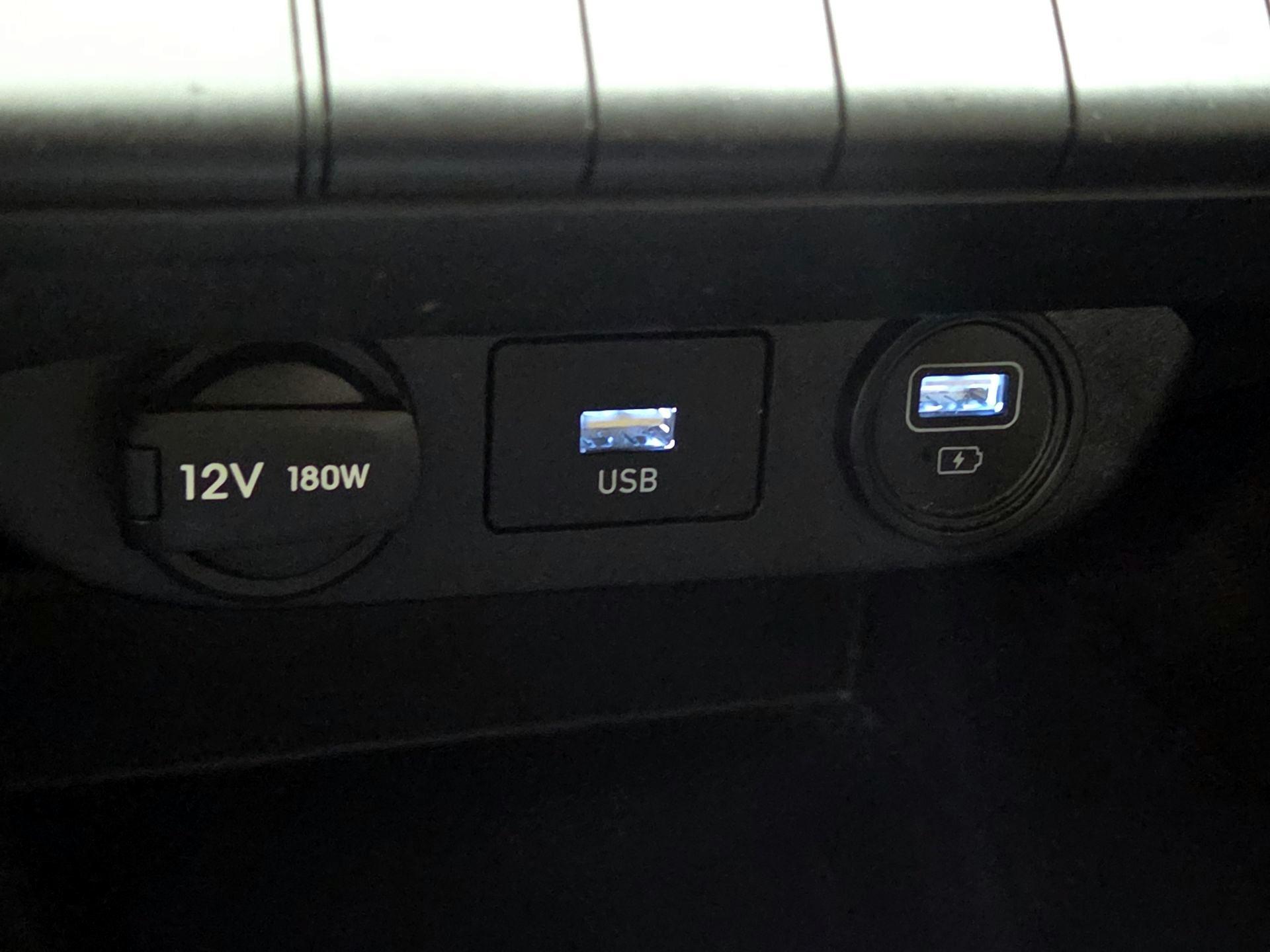 Thumbnail: 2023 Hyundai Elantra - 18