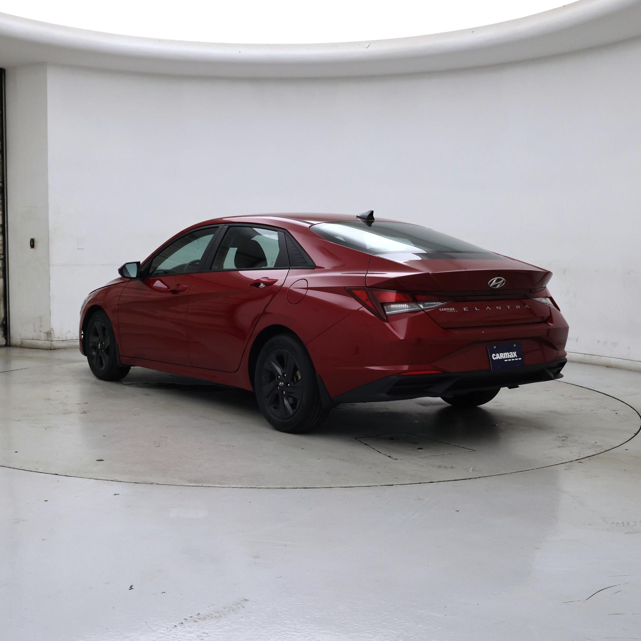 Thumbnail: 2023 Hyundai Elantra - 2