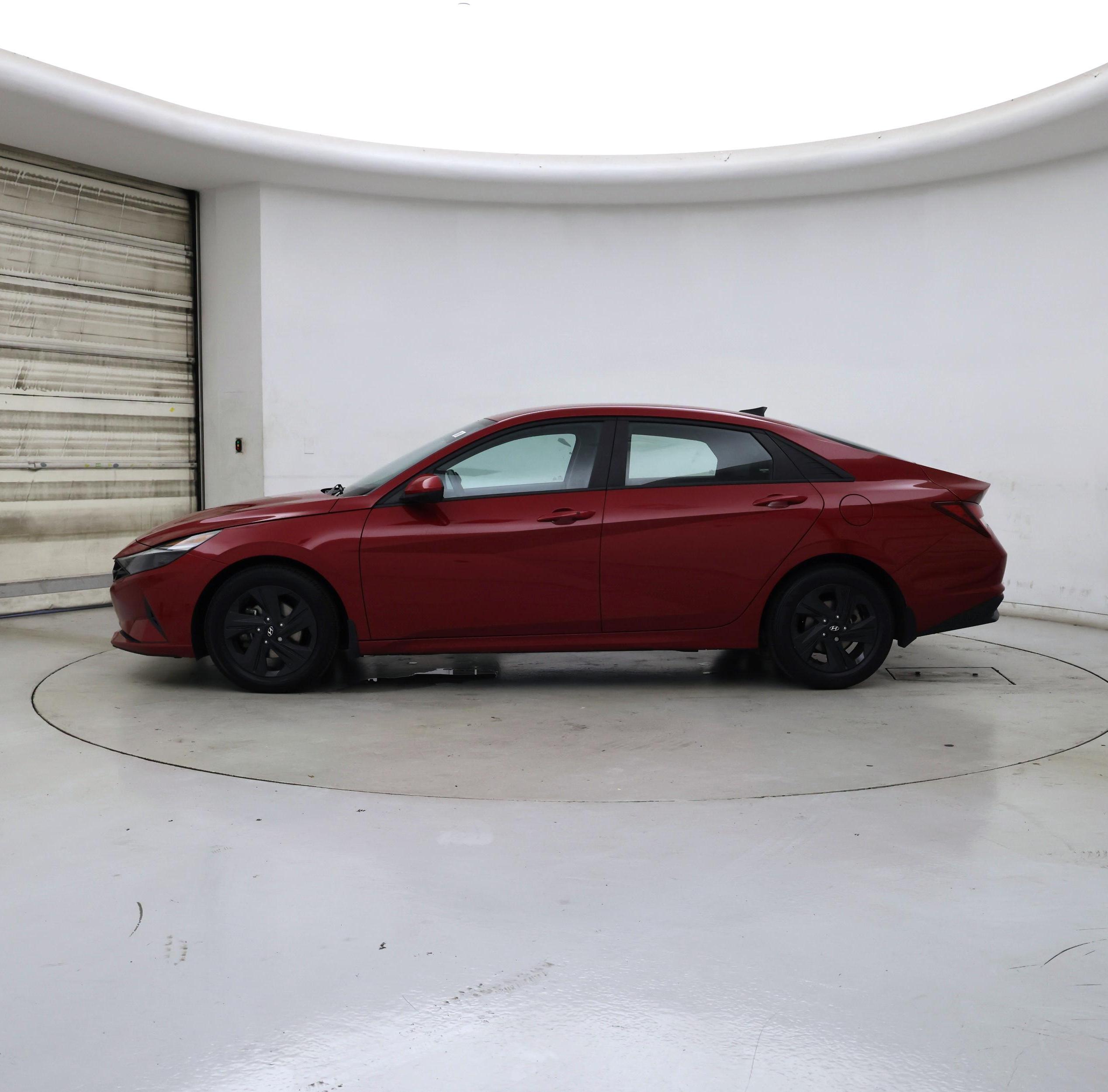 Thumbnail: 2023 Hyundai Elantra - 3
