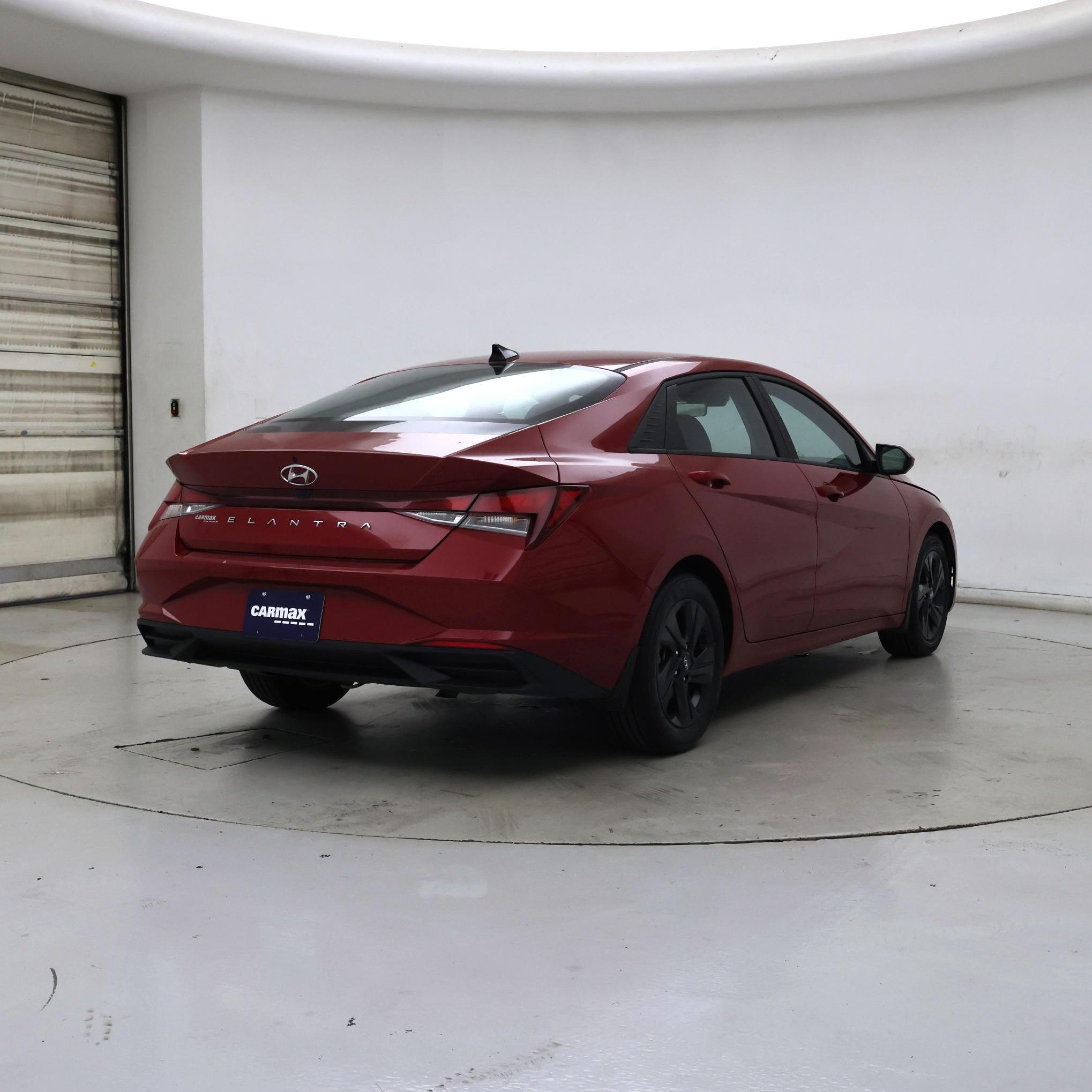 Thumbnail: 2023 Hyundai Elantra - 8