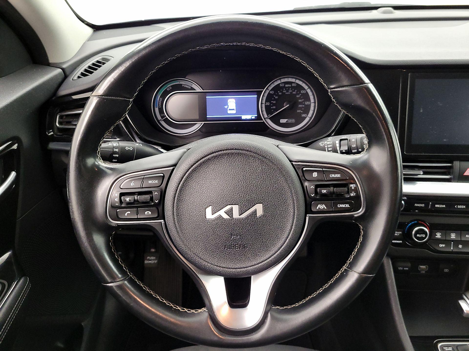 Thumbnail: 2022 Kia Niro - 10
