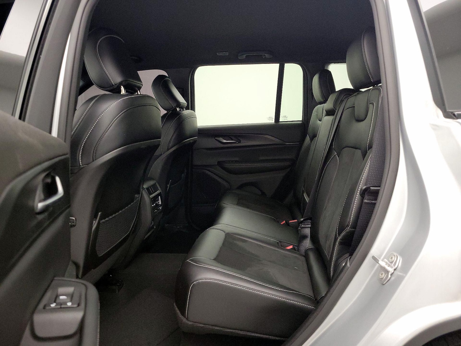 2024 Jeep Grand Cherokee Altitude - Photo 20