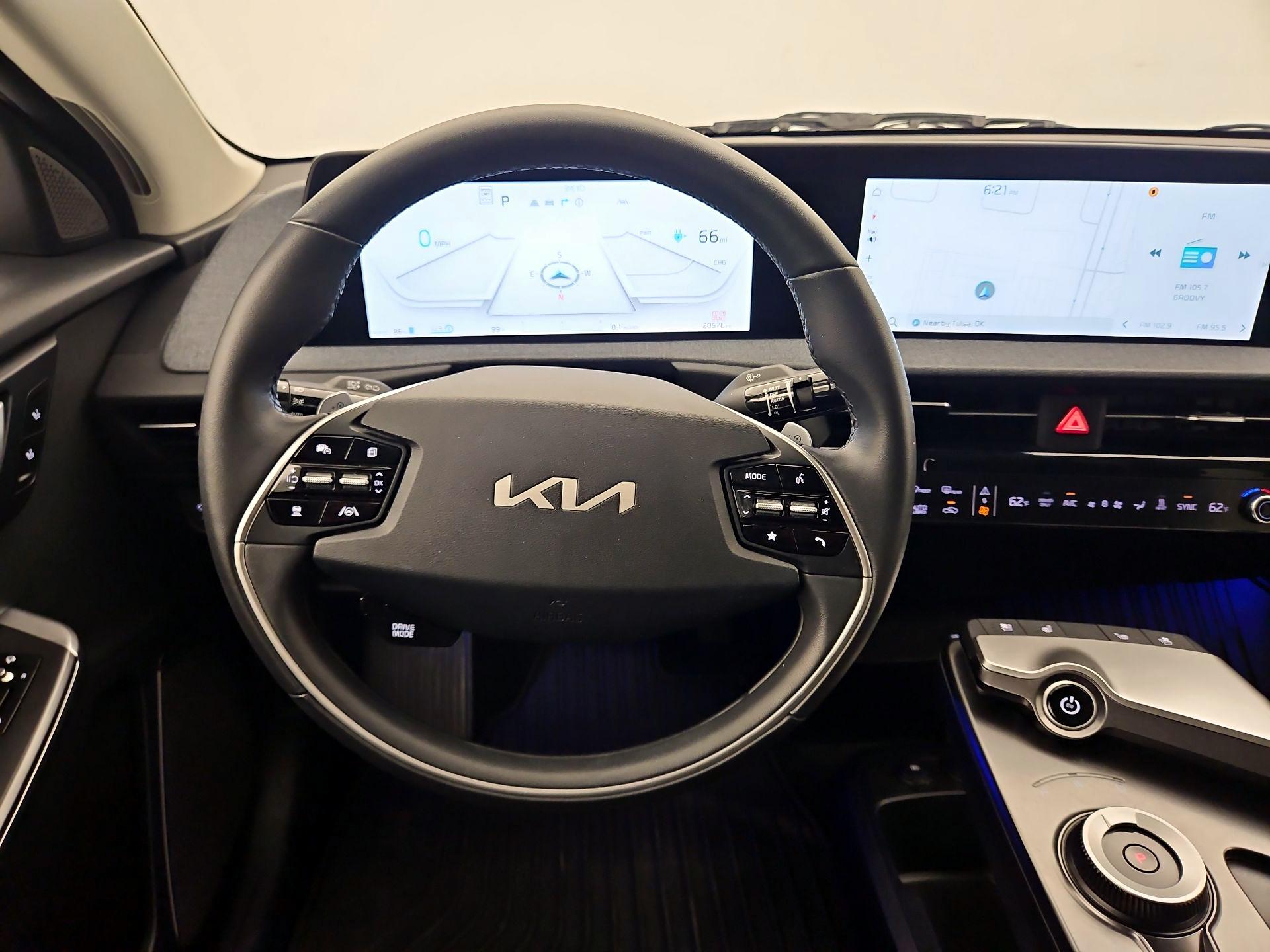 Thumbnail: 2023 Kia EV6 - 10