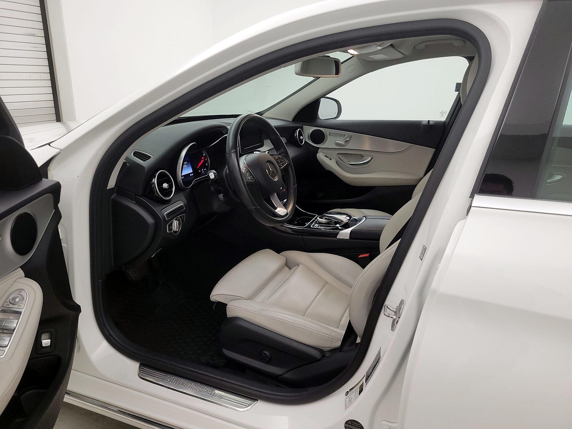 Thumbnail: 2016 Mercedes-Benz C-Class - 11