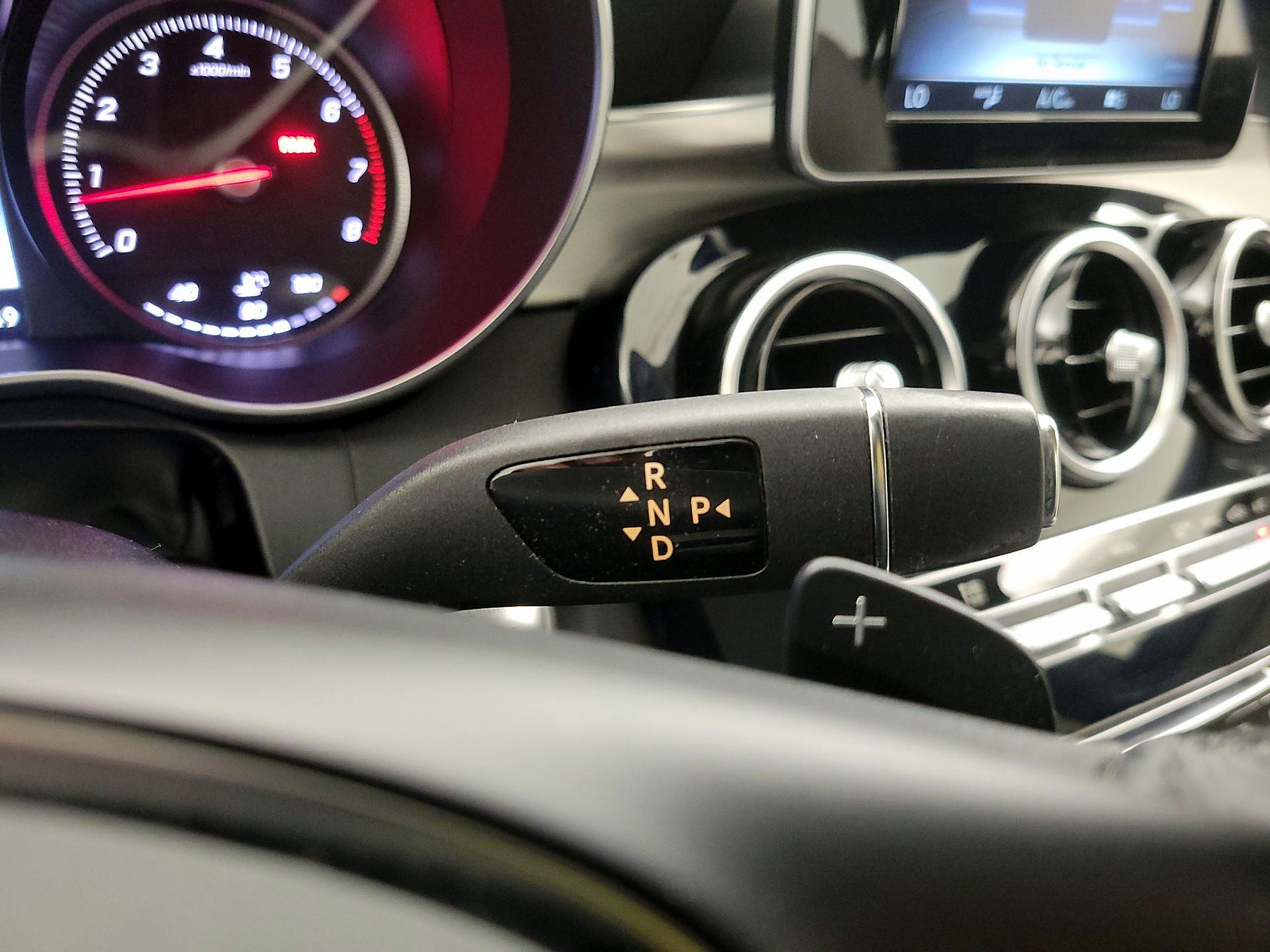 Thumbnail: 2016 Mercedes-Benz C-Class - 17