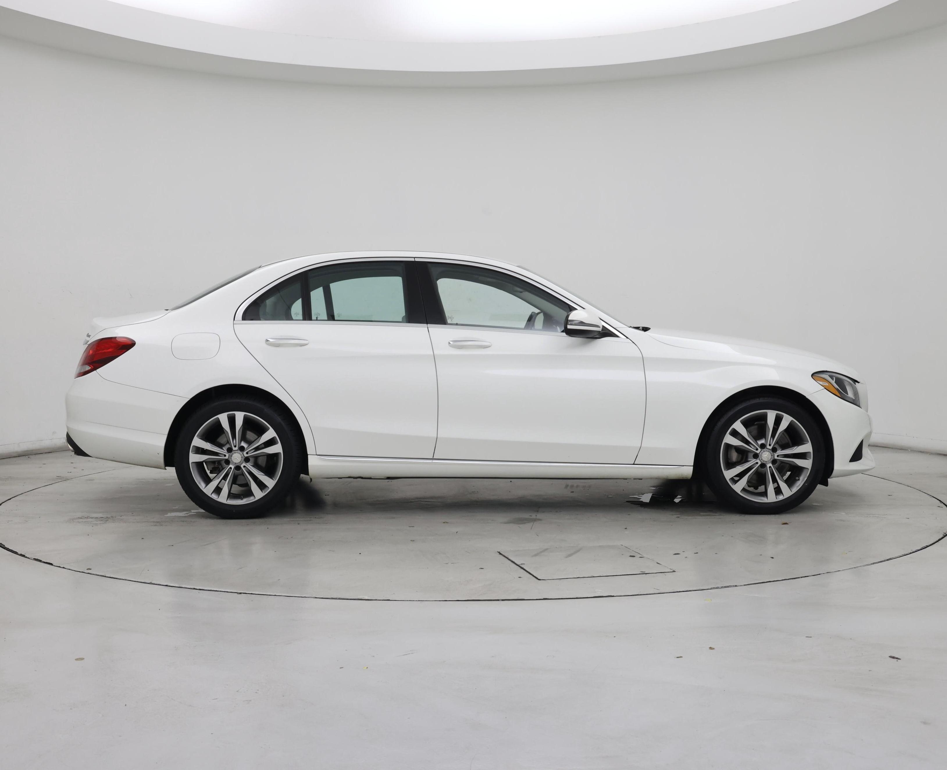 Thumbnail: 2016 Mercedes-Benz C-Class - 7
