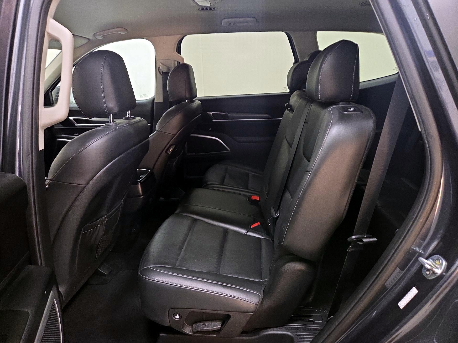 Thumbnail: 2020 Kia Telluride - 19