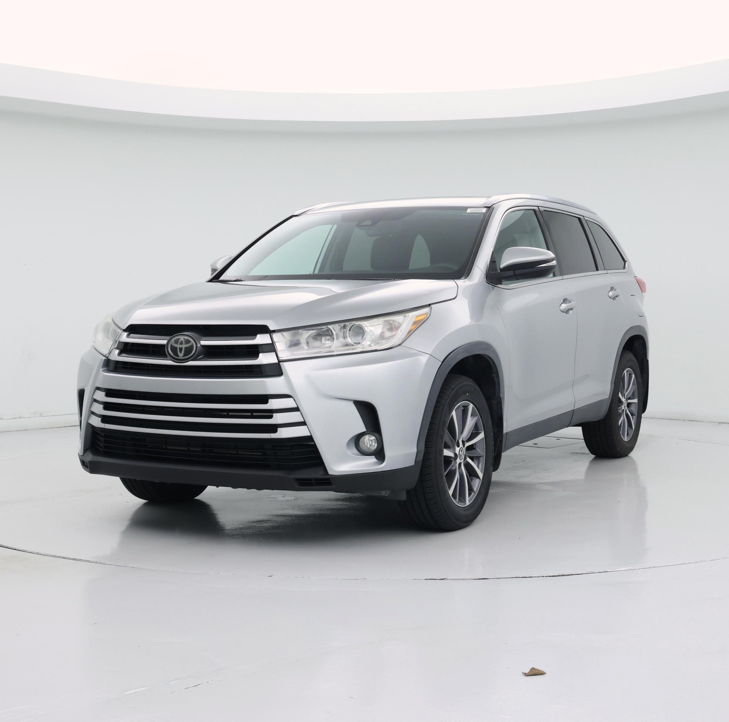 Thumbnail: 2019 Toyota Highlander - 4