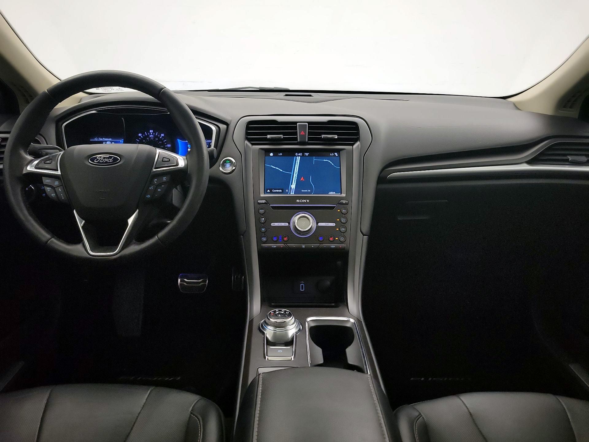 Thumbnail: 2017 Ford Fusion - 9