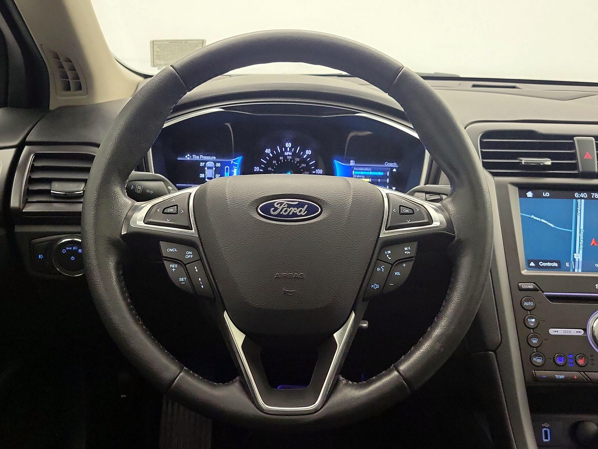 Thumbnail: 2017 Ford Fusion - 10