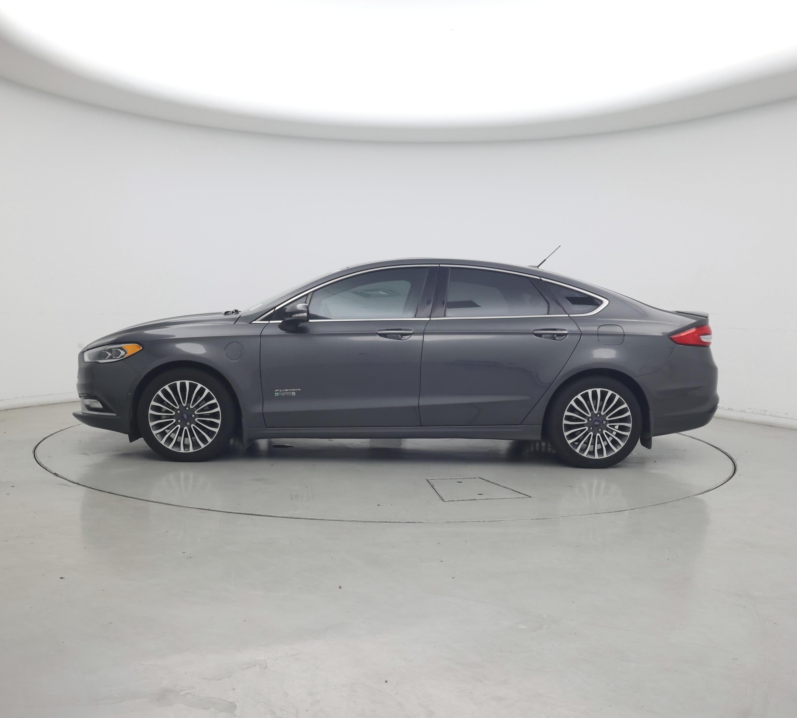 Thumbnail: 2017 Ford Fusion - 3