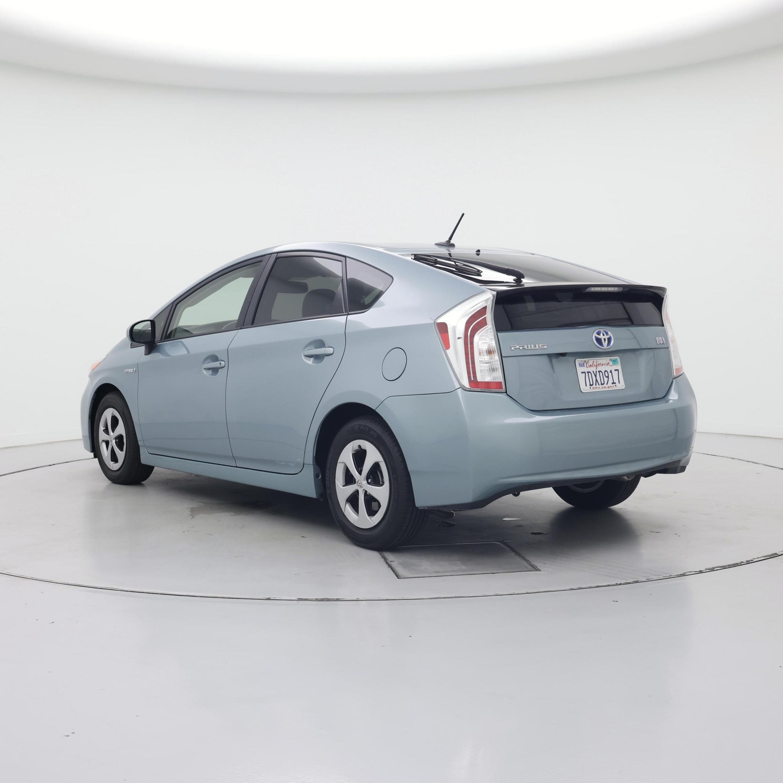 Thumbnail: 2014 Toyota Prius - 2
