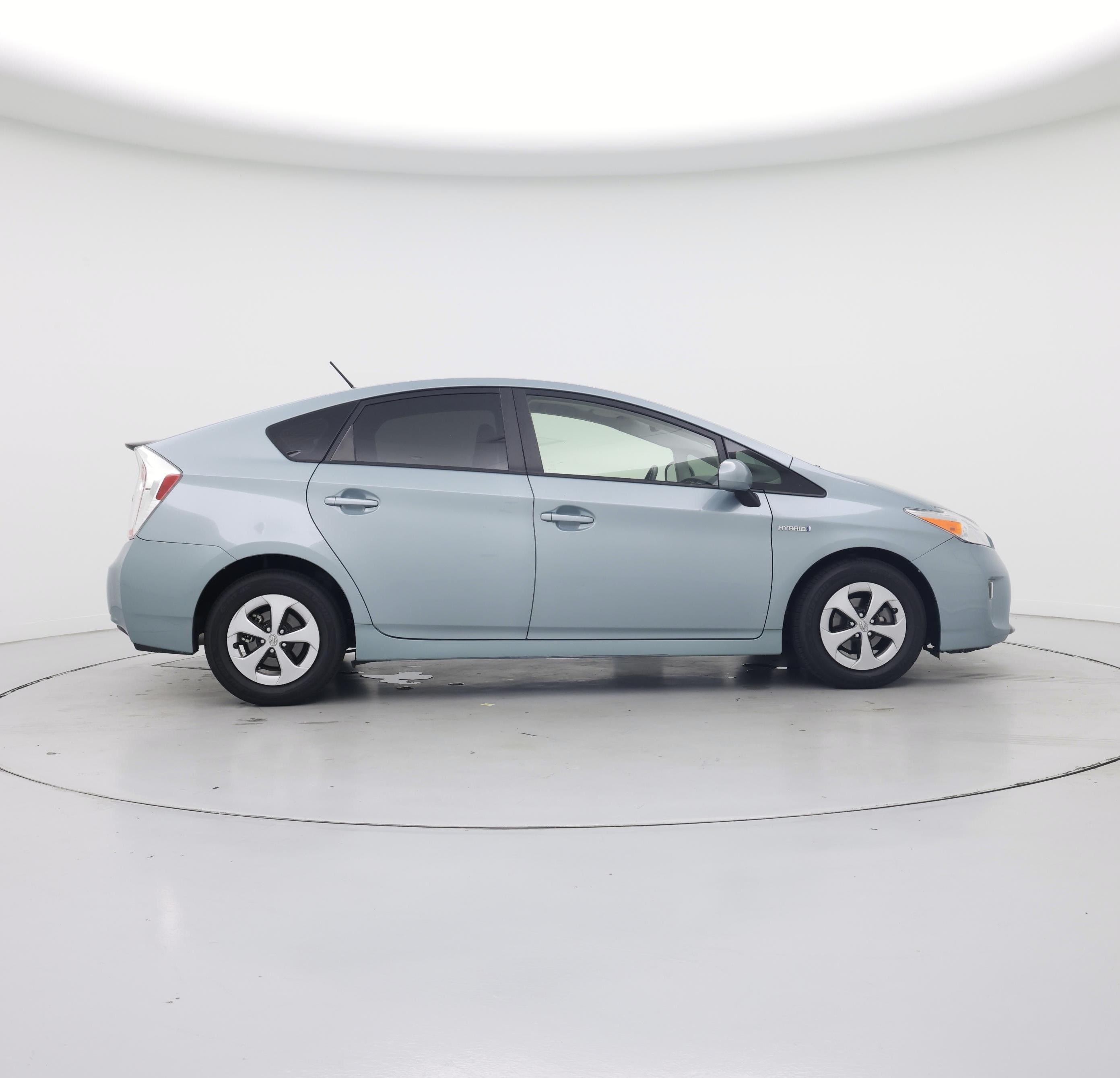 Thumbnail: 2014 Toyota Prius - 7