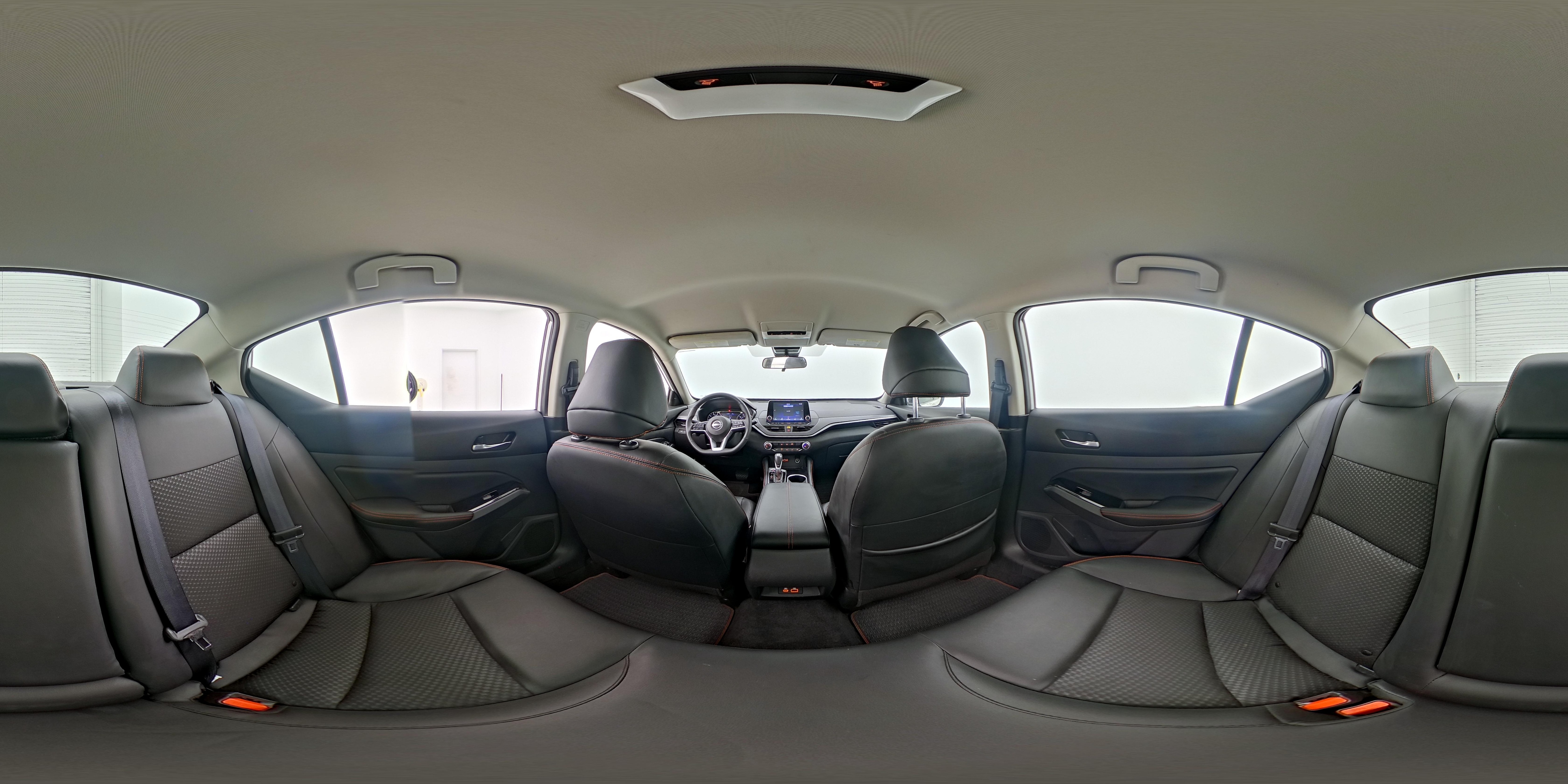 2025 Nissan Altima SR - Photo 25