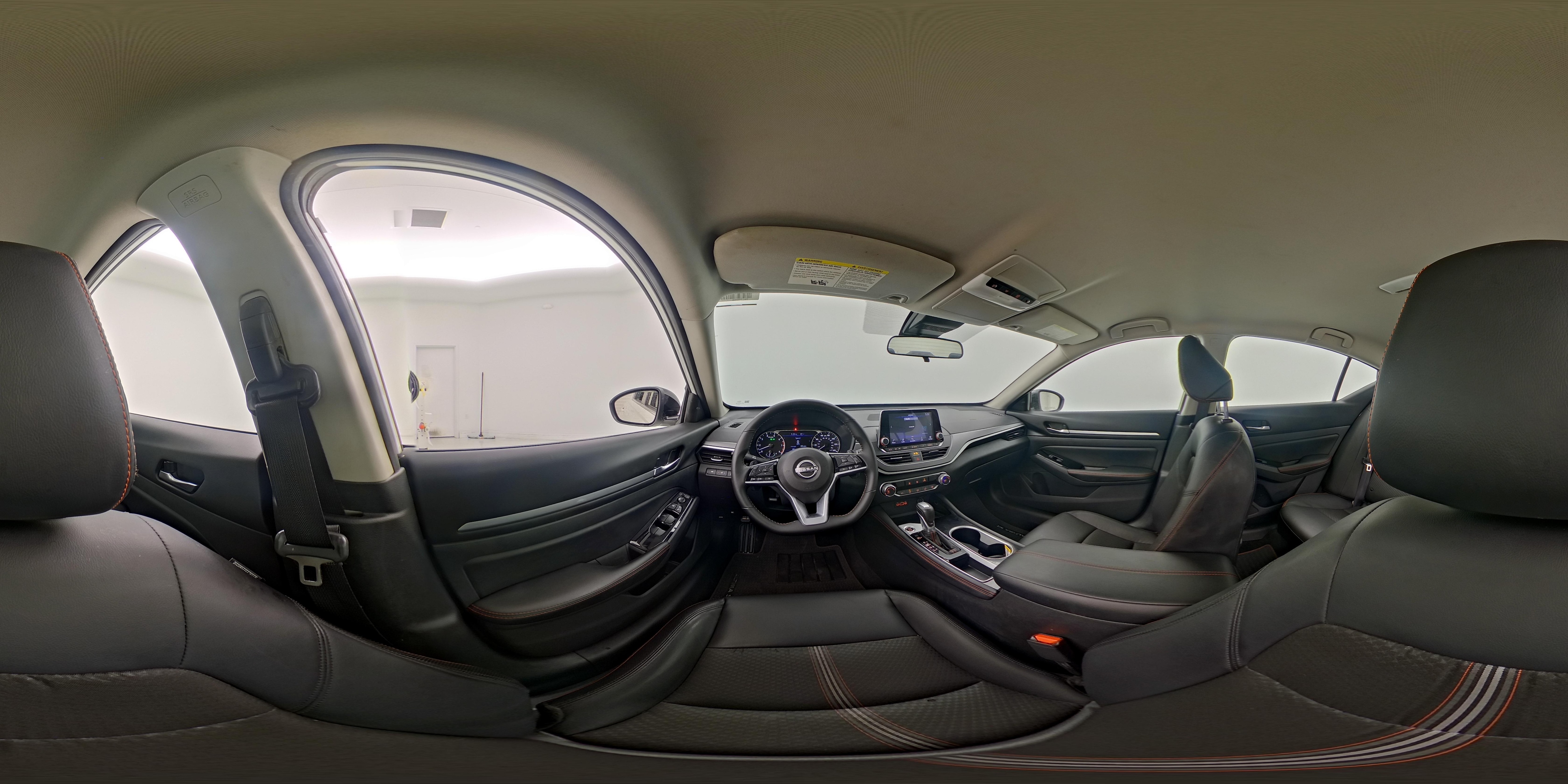 2025 Nissan Altima SR - Photo 26