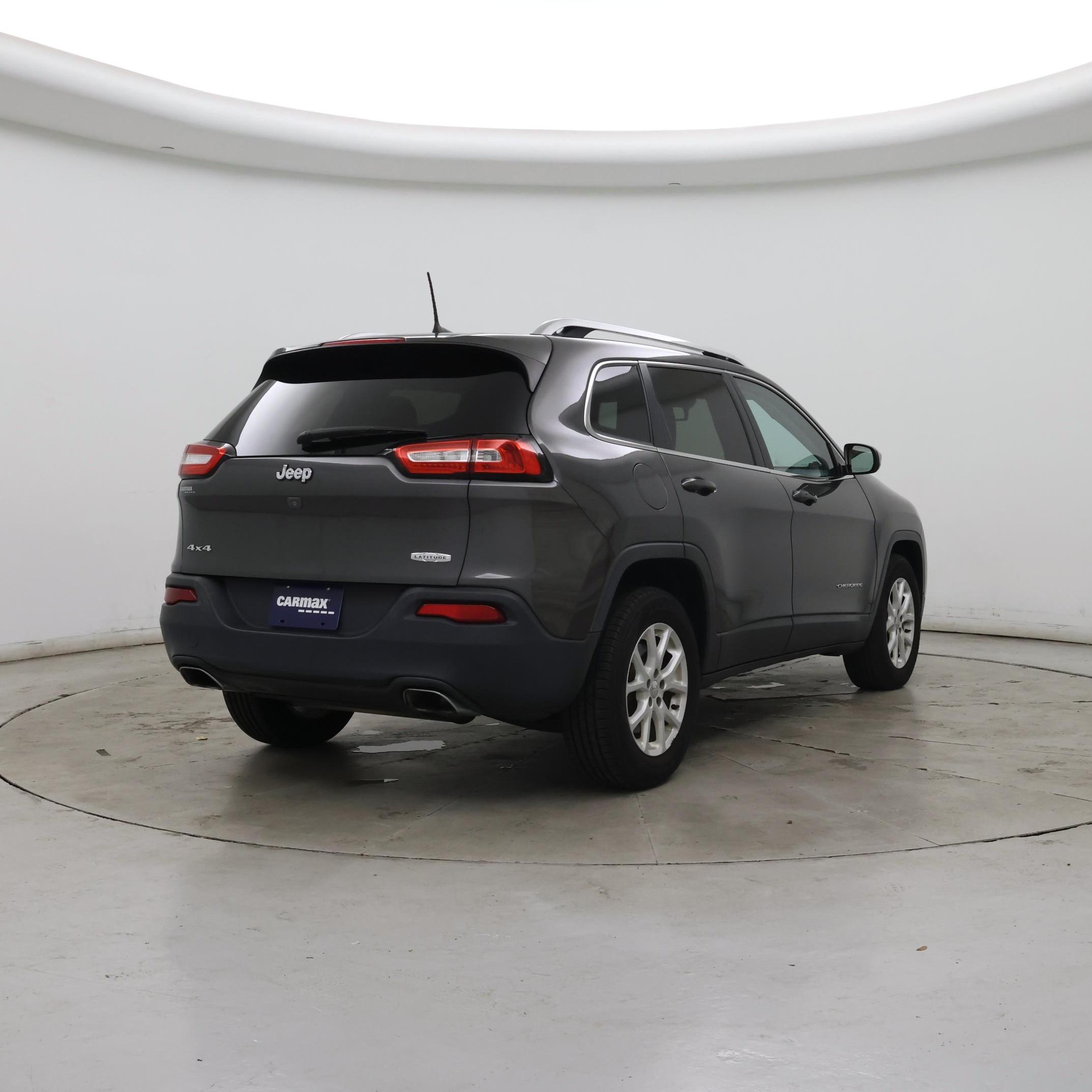 Thumbnail: 2018 Jeep Cherokee - 8