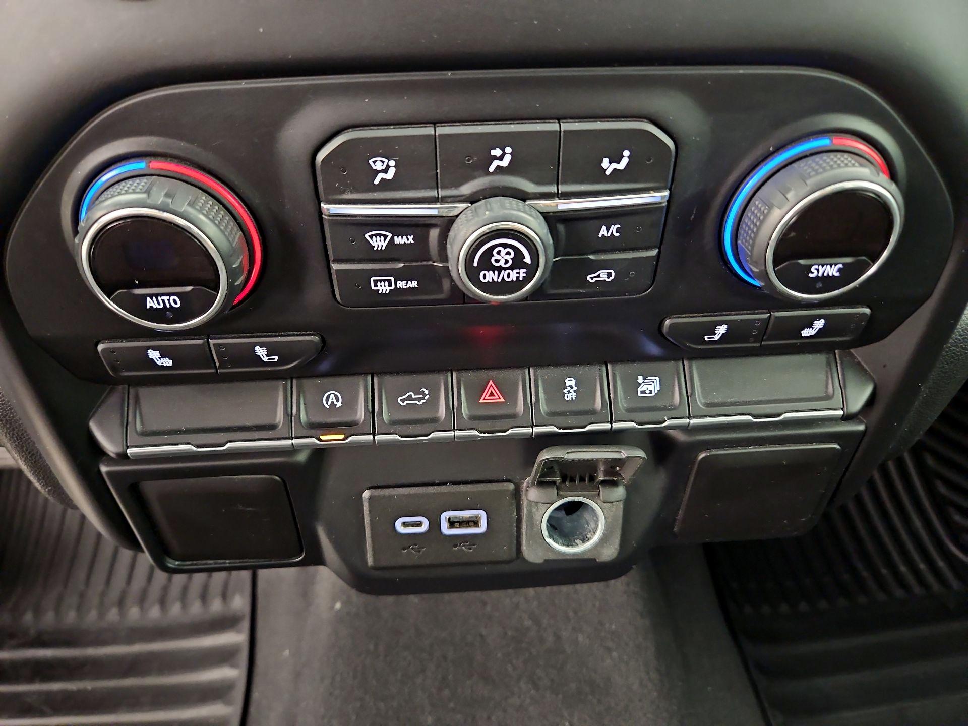 Thumbnail: 2019 Chevrolet Silverado 1500 - 16