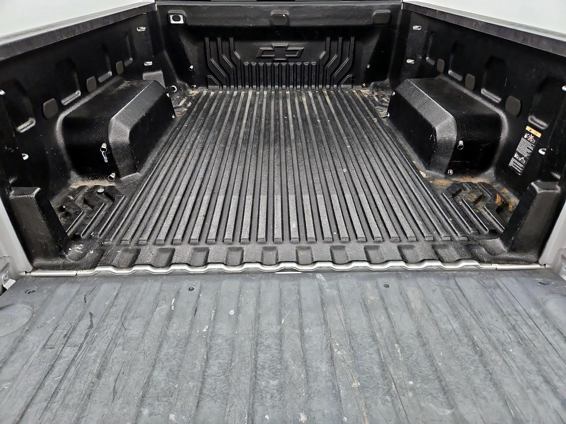 Thumbnail: 2019 Chevrolet Silverado 1500 - 20